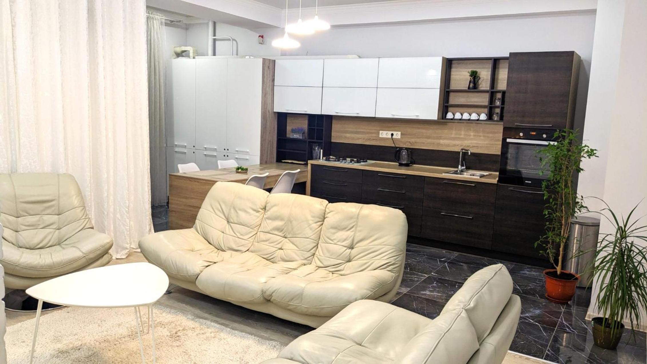 GoRent ExFactor apartment