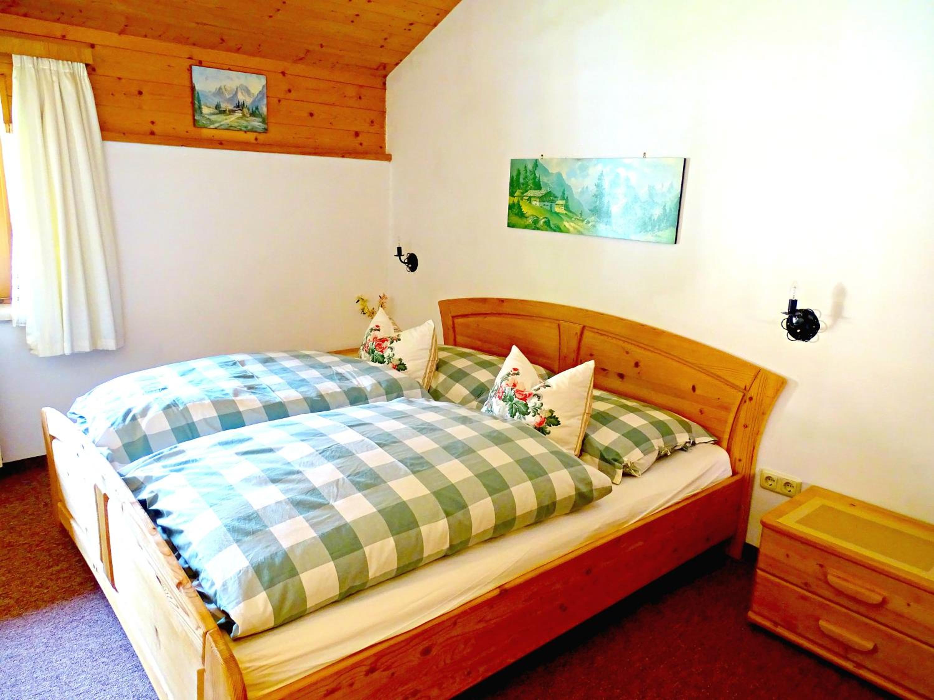 Haus Schneeberg - 3 apartments for 10 people