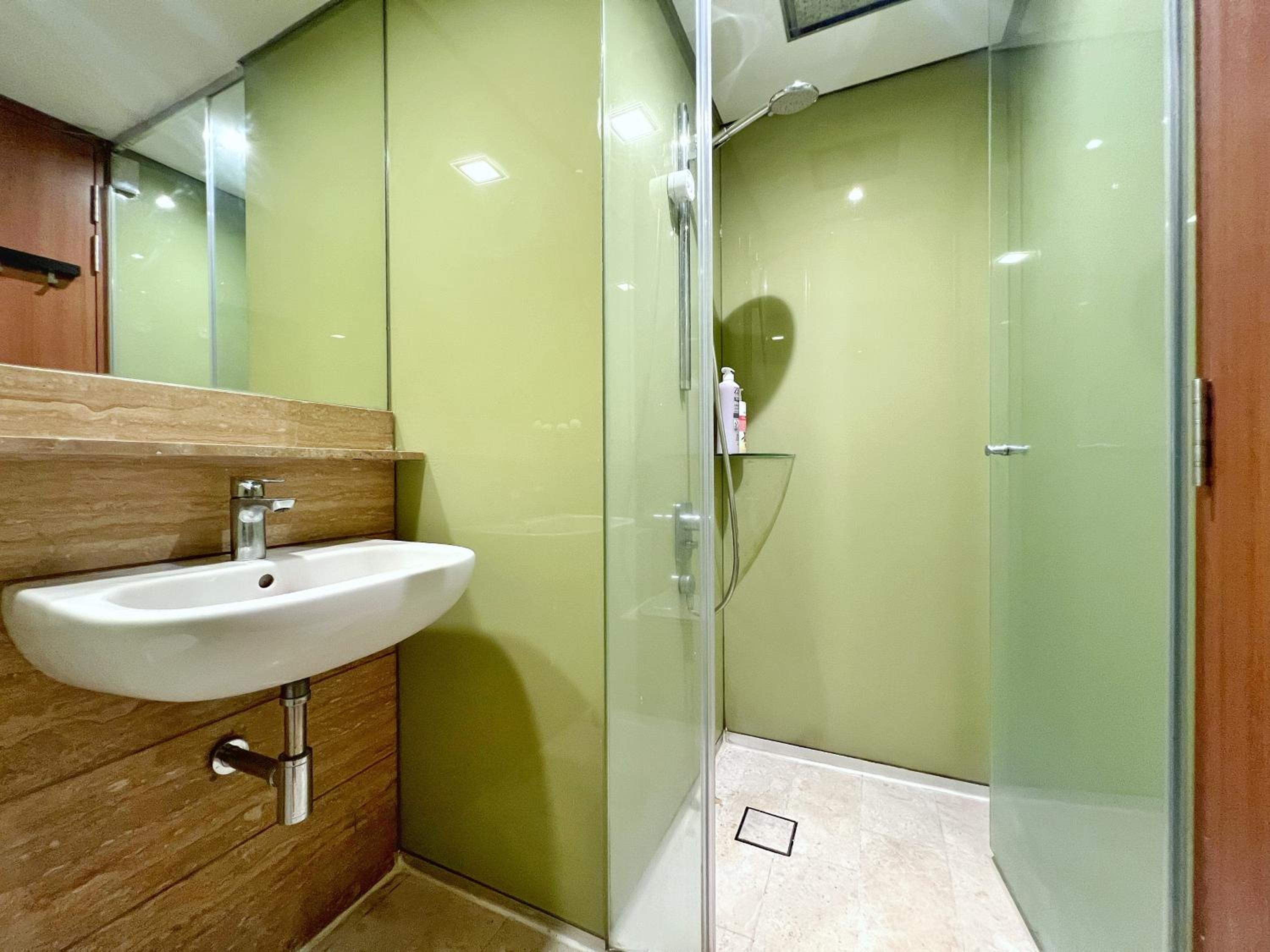 Sky Suites Modern 3BR Family Suite at KLCC