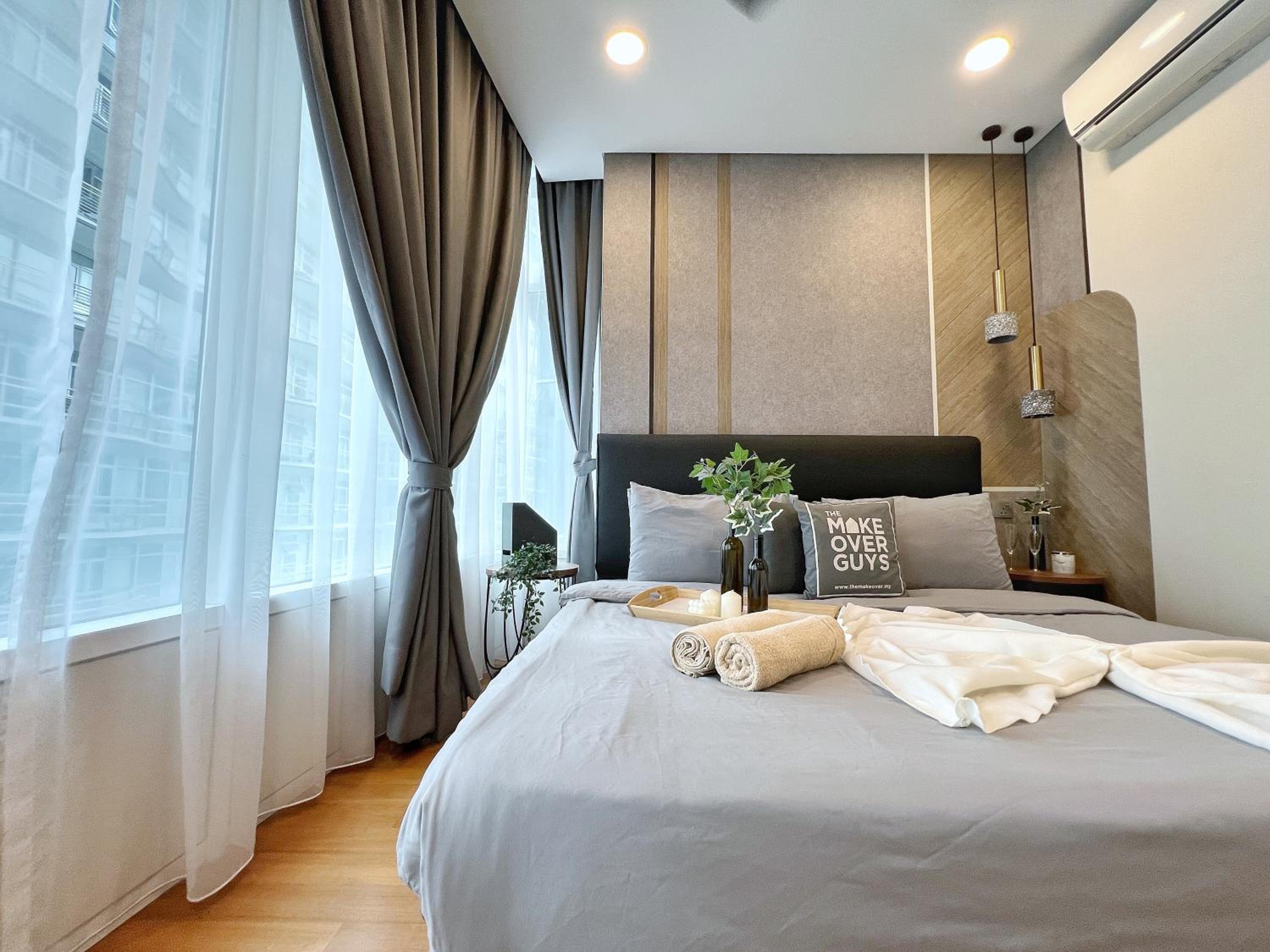 Sky Suites Modern 3BR Family Suite at KLCC