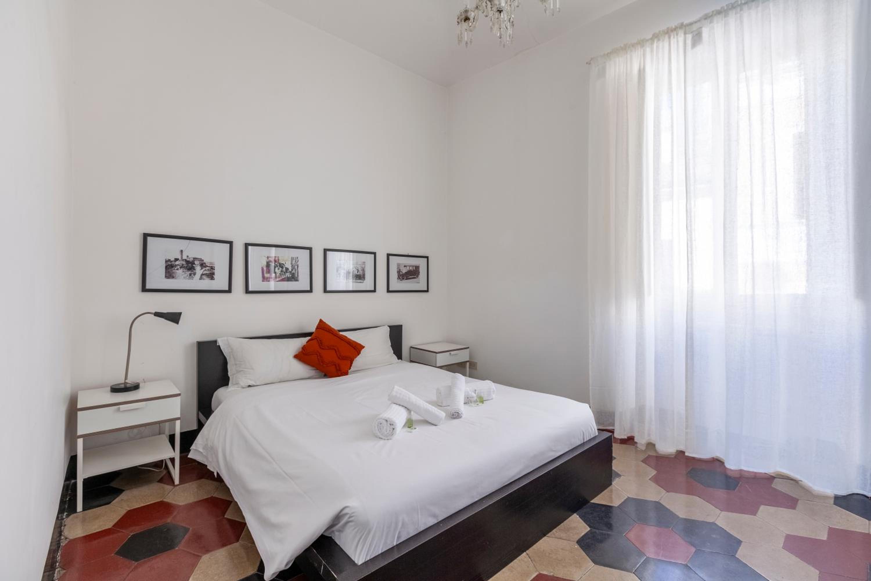 Spanish Steps Charming Apartment