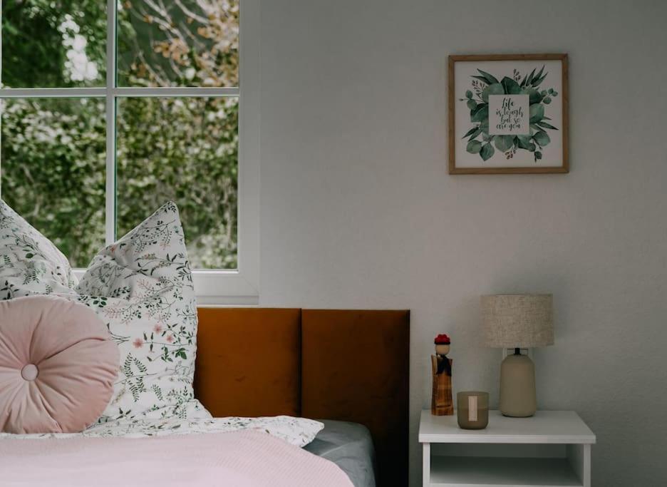 Exklusives Ferienhaus am Waldrand mit Whirlpool und Sauna