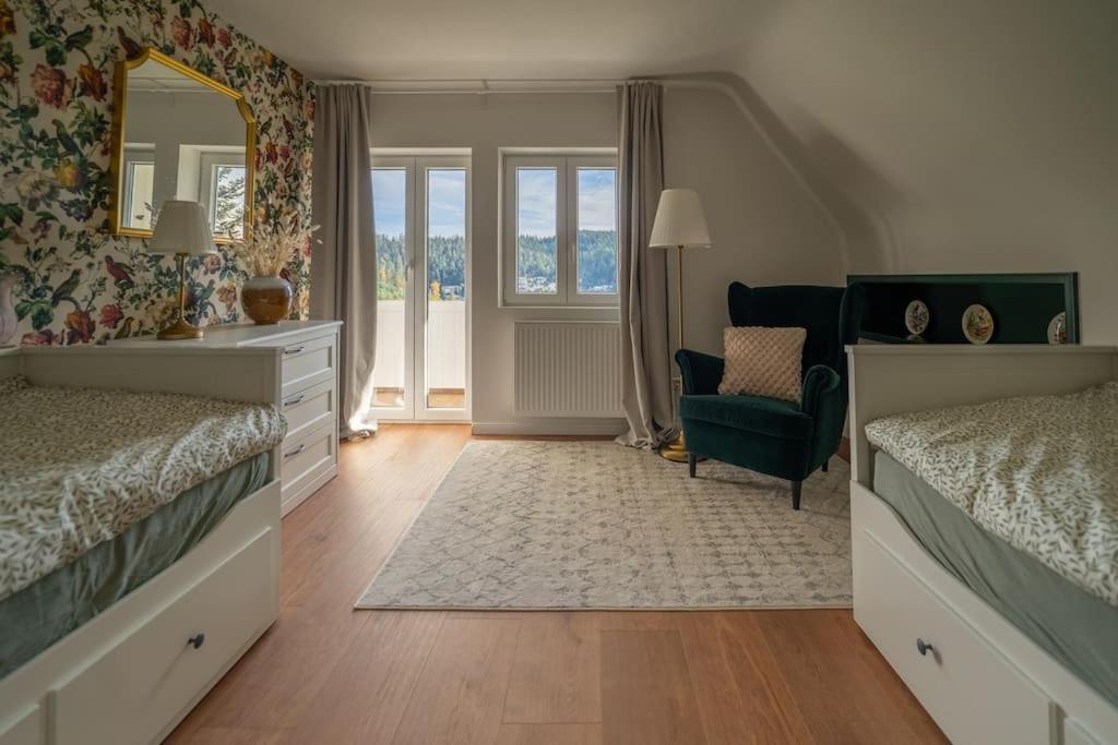 Exklusives Ferienhaus am Waldrand mit Whirlpool und Sauna