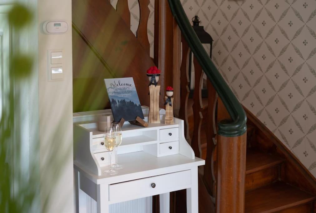 Exklusives Ferienhaus am Waldrand mit Whirlpool und Sauna