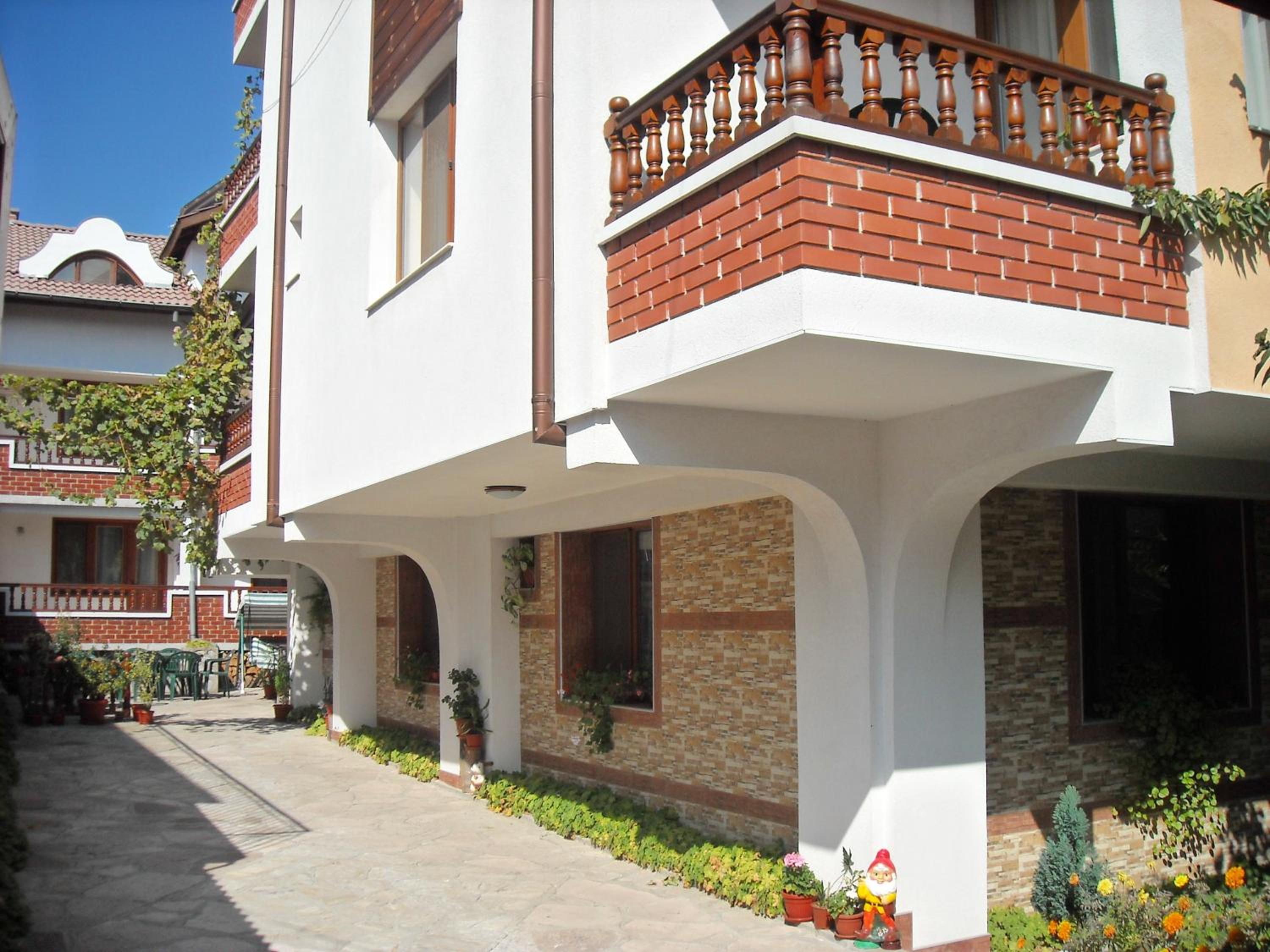 Boyadjiyski Guest House