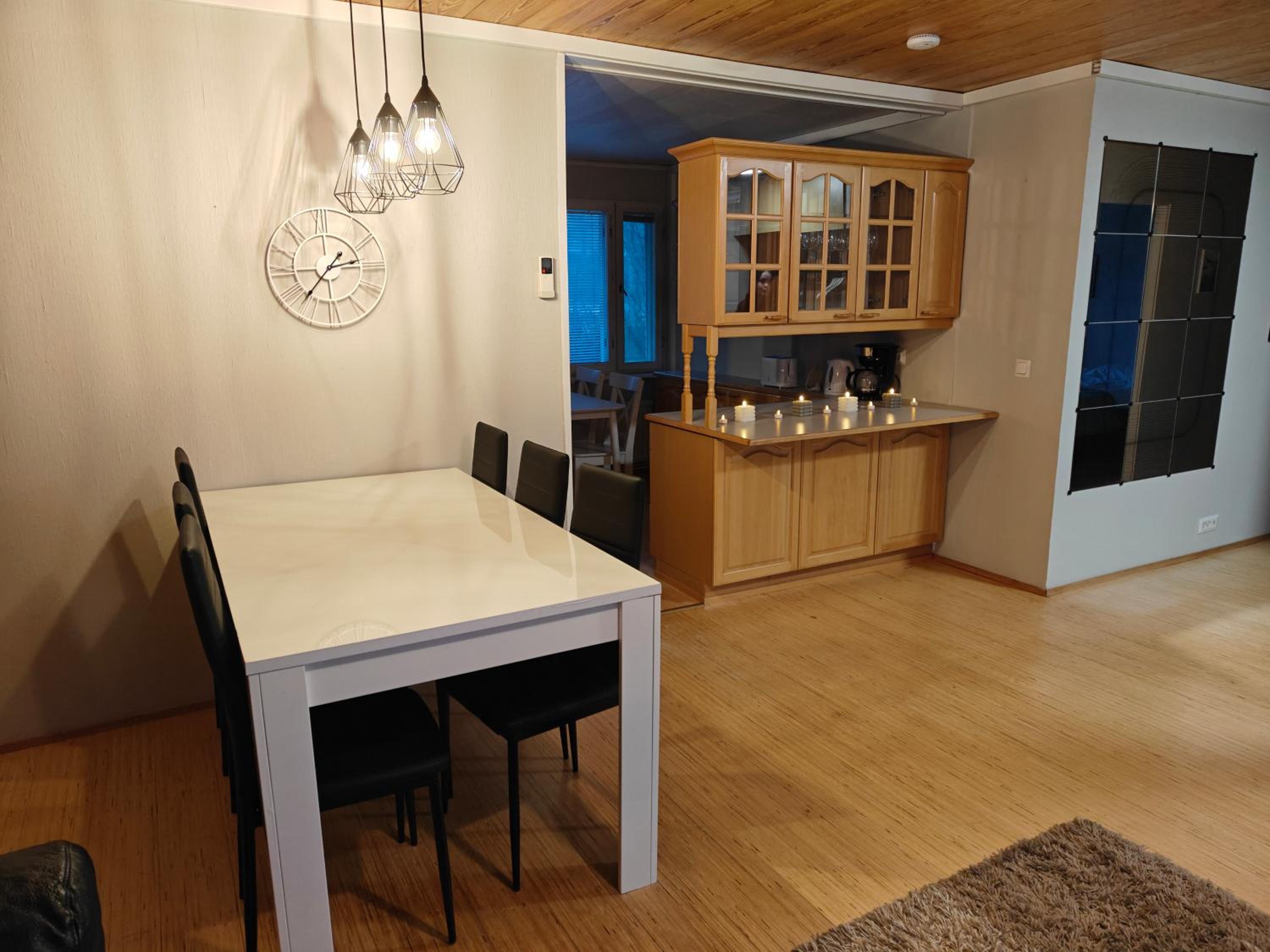Villa Lingonberry