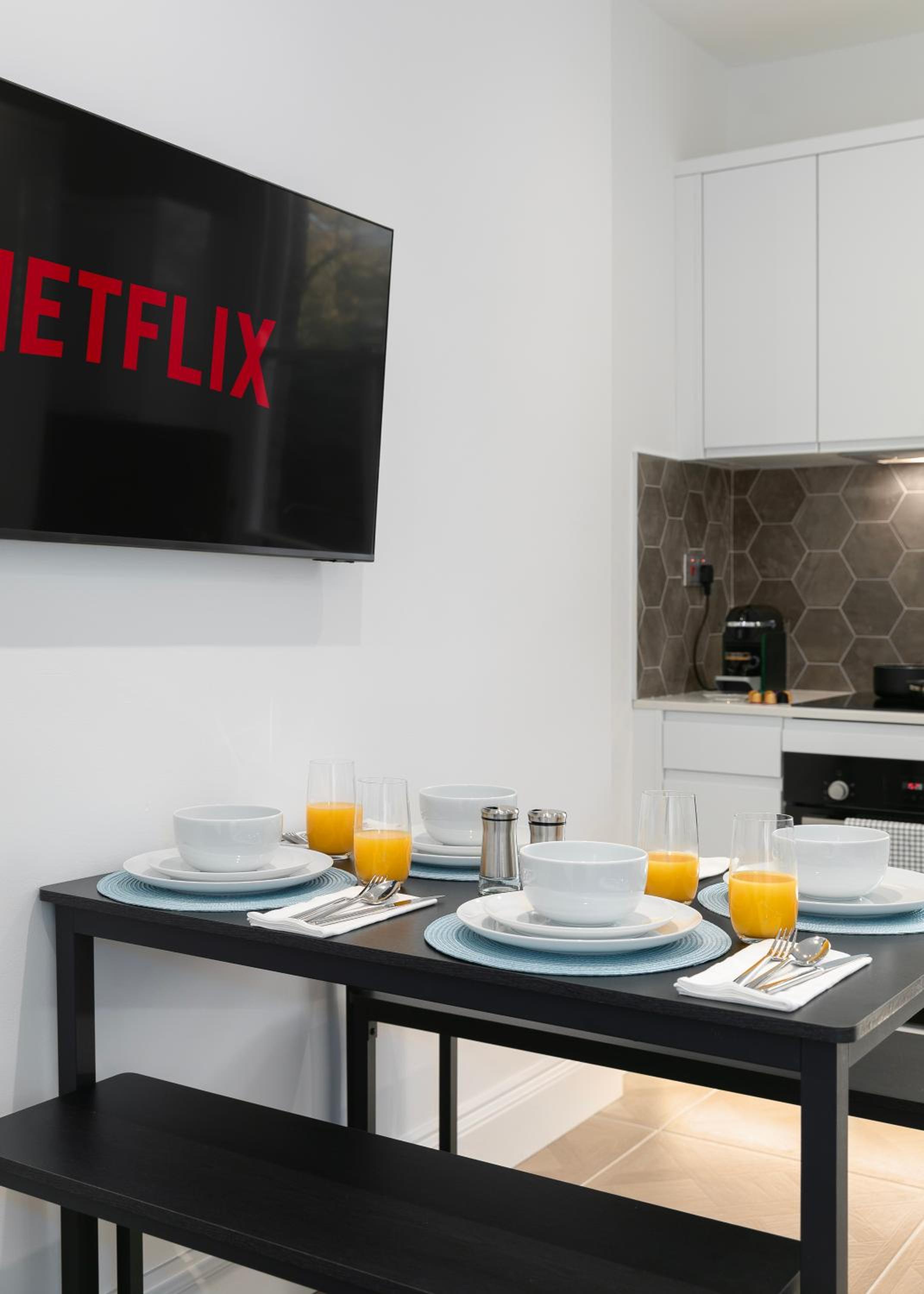 Modern 2 bed en-suite Chelsea