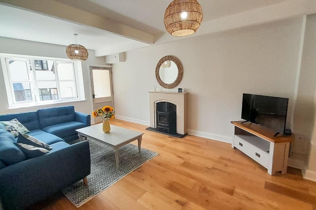 Lynton Vacations - Cosy coastal retreat lovingly refurbished - Property Image 20