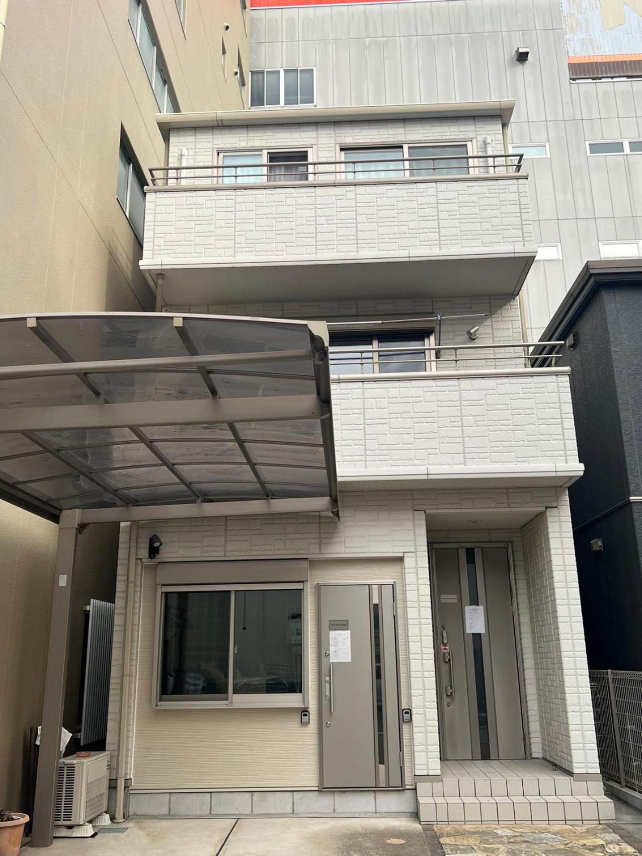 Comfy House Namba