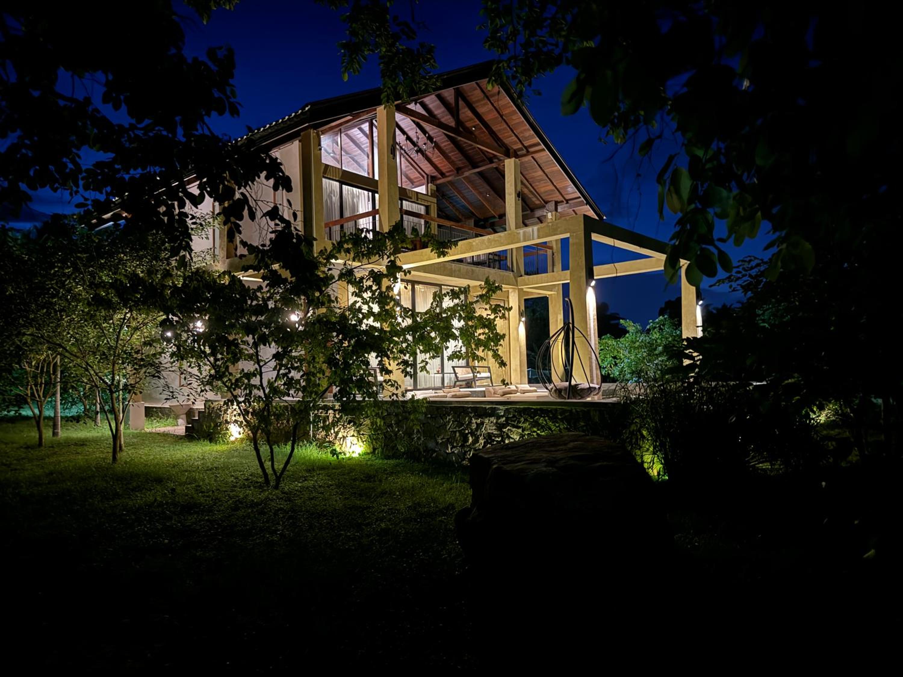 The Villa Lakeshore view 4
