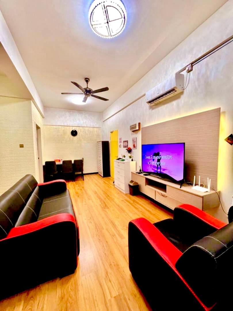 KW HOMESTAY CASA UNO APT Fully Aircond 3 Bedroom photo 1