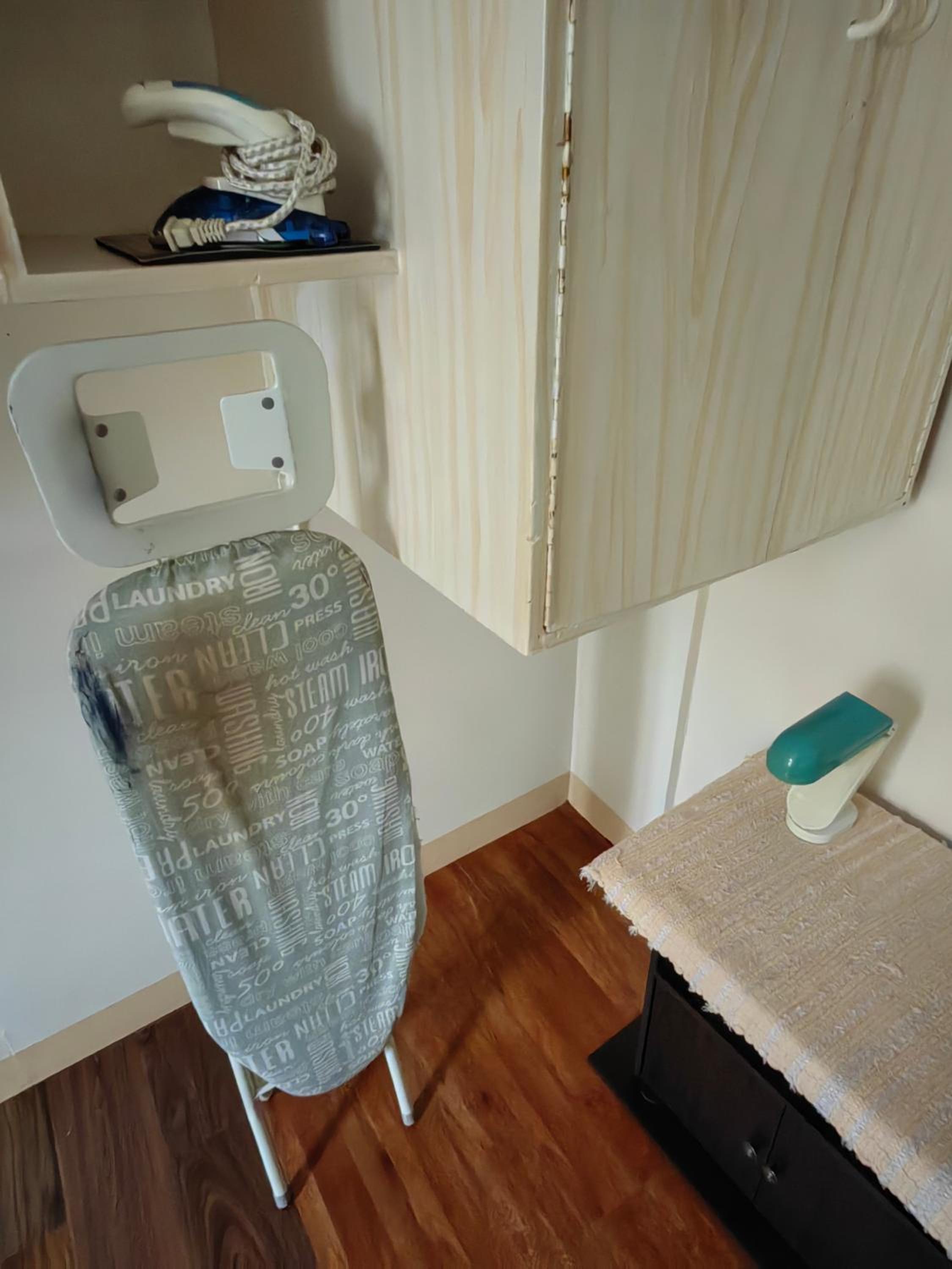 Cozy Small Resthouse own parking Wi-Fi