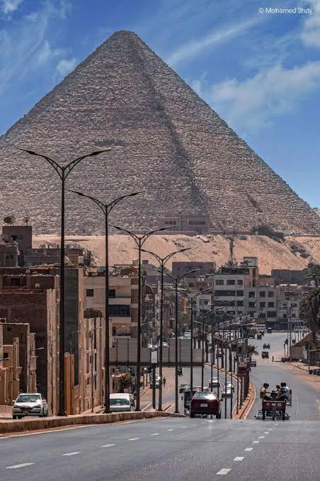 So Pyramids Guest House
