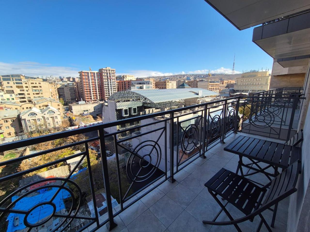 Sirun Apartments