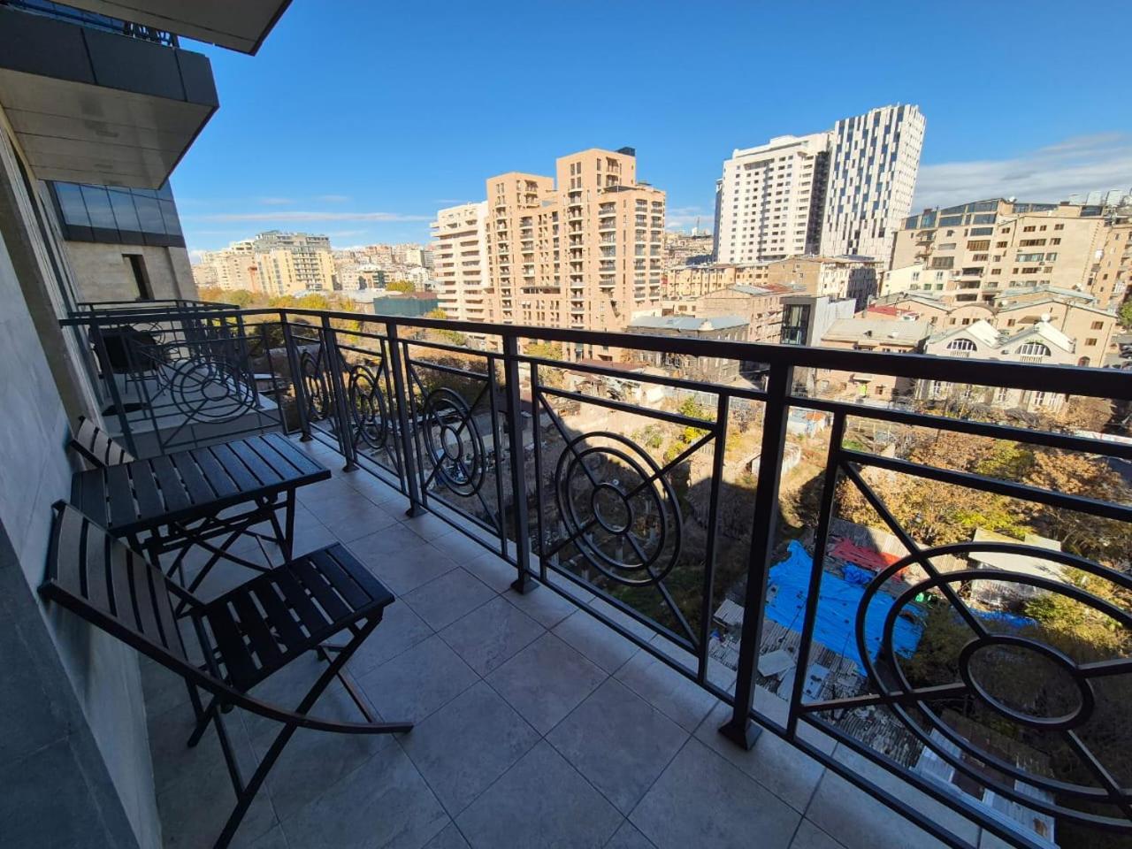 Sirun Apartments