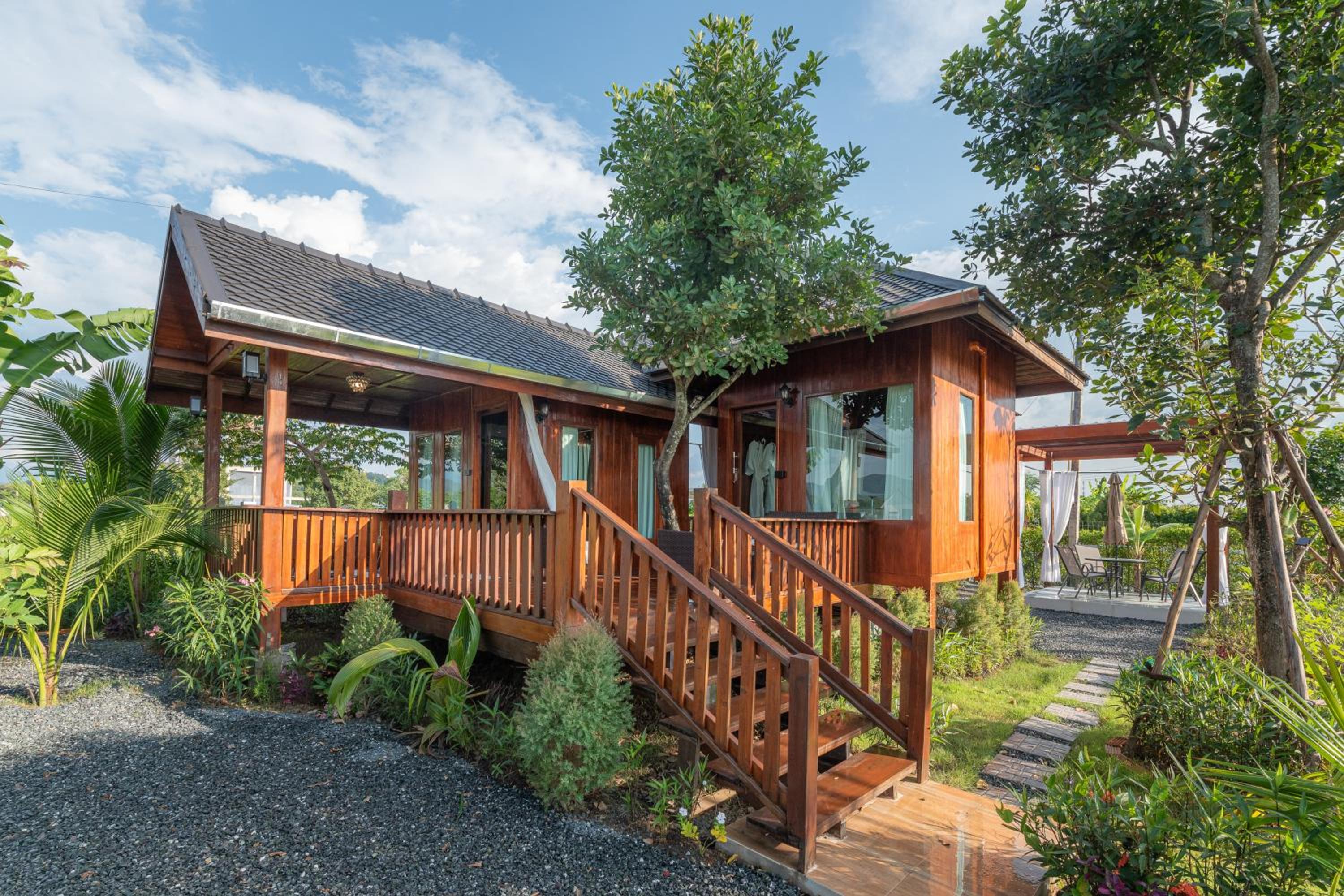 The garden pool villa resort at Doi Saket