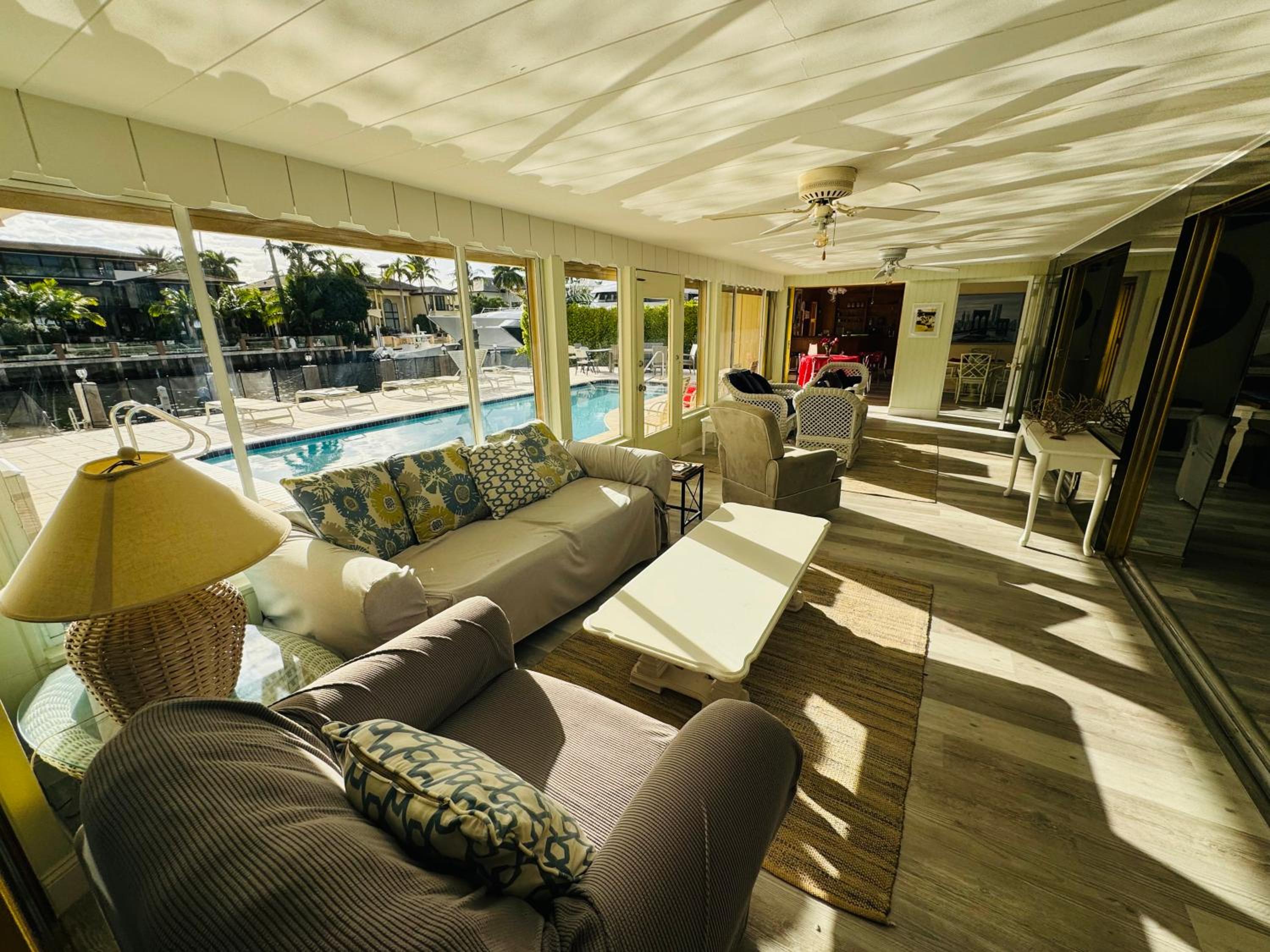 lounge