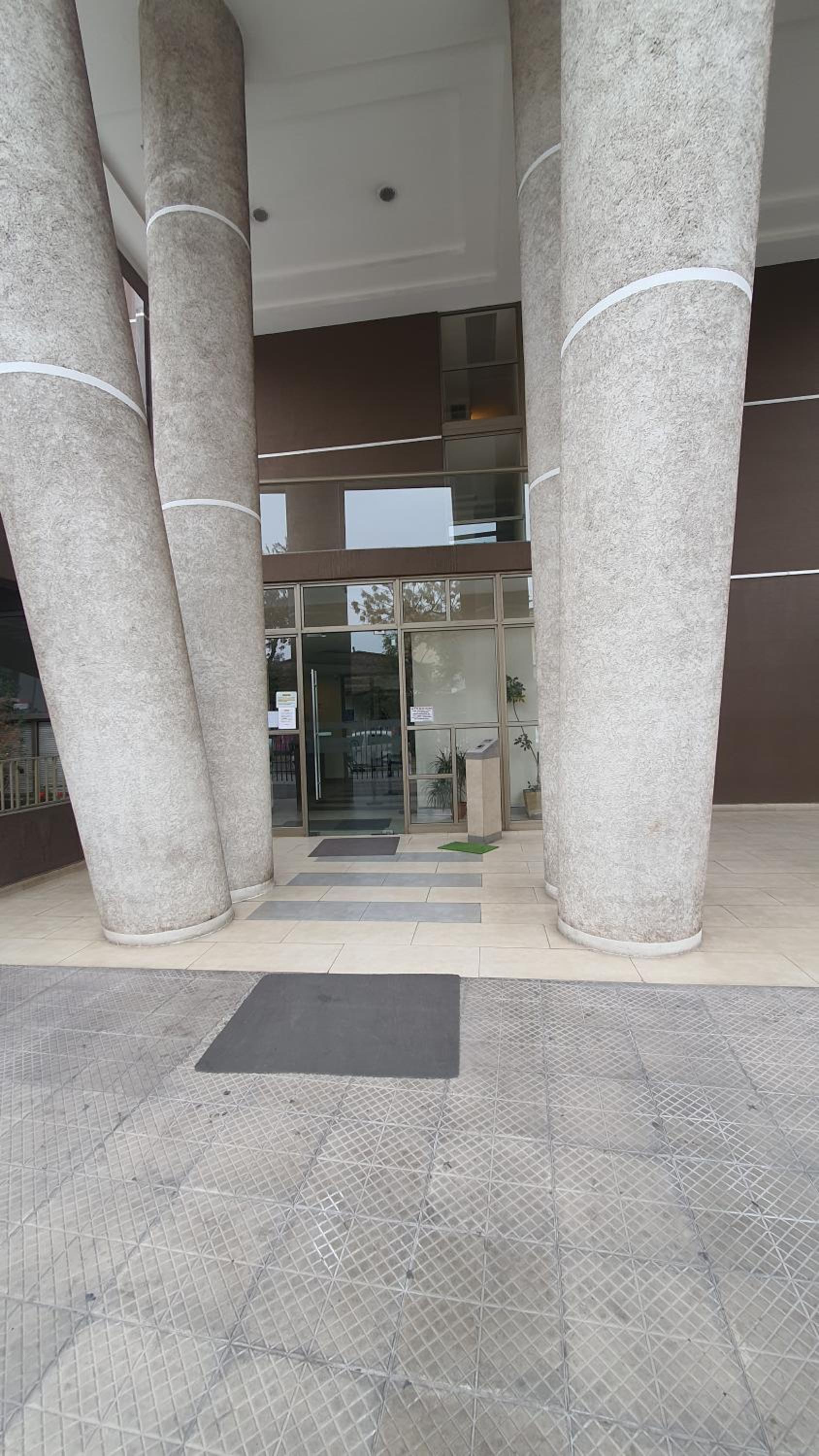 Edificio Portico Oriente