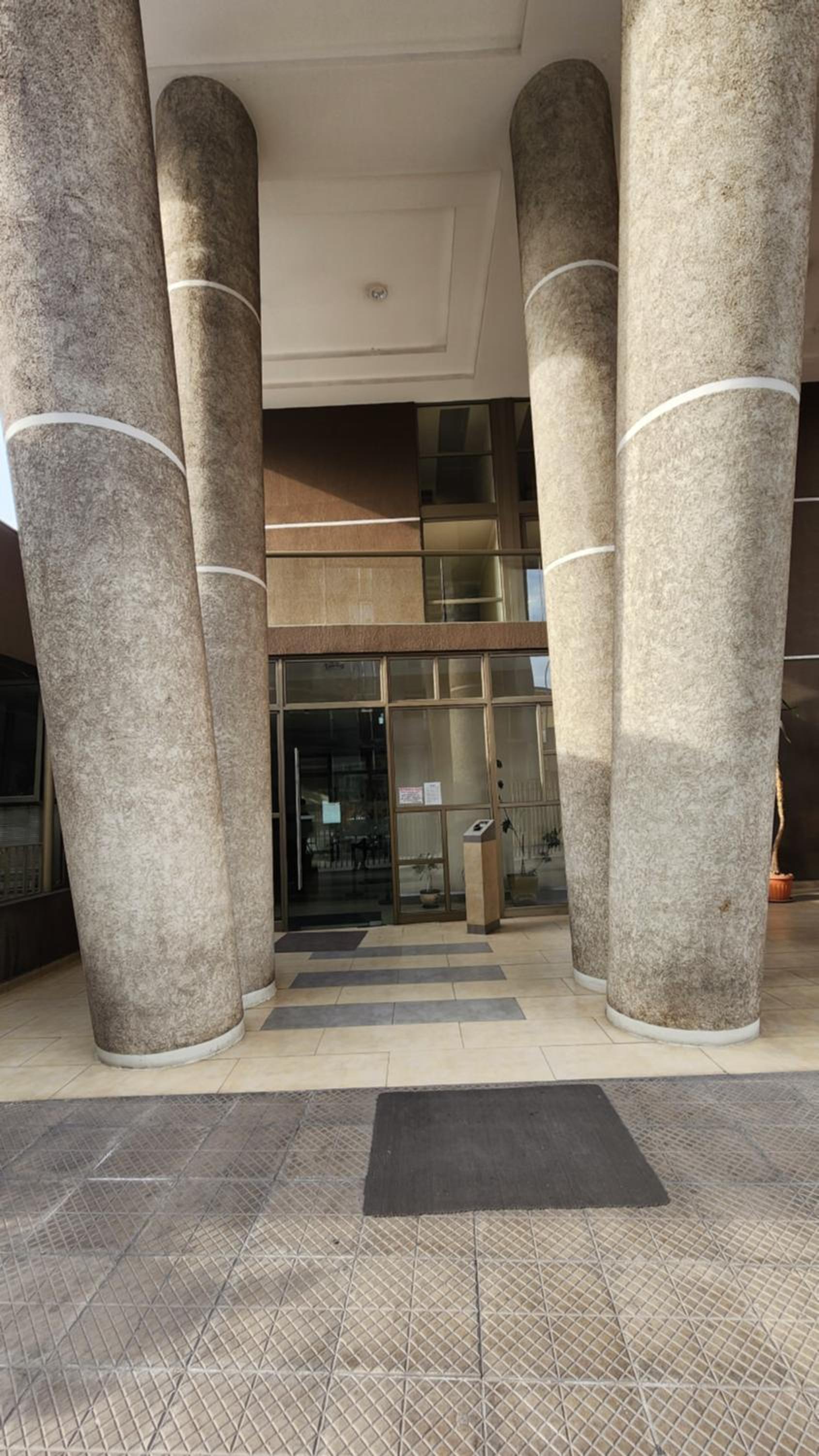 Edificio Portico Oriente