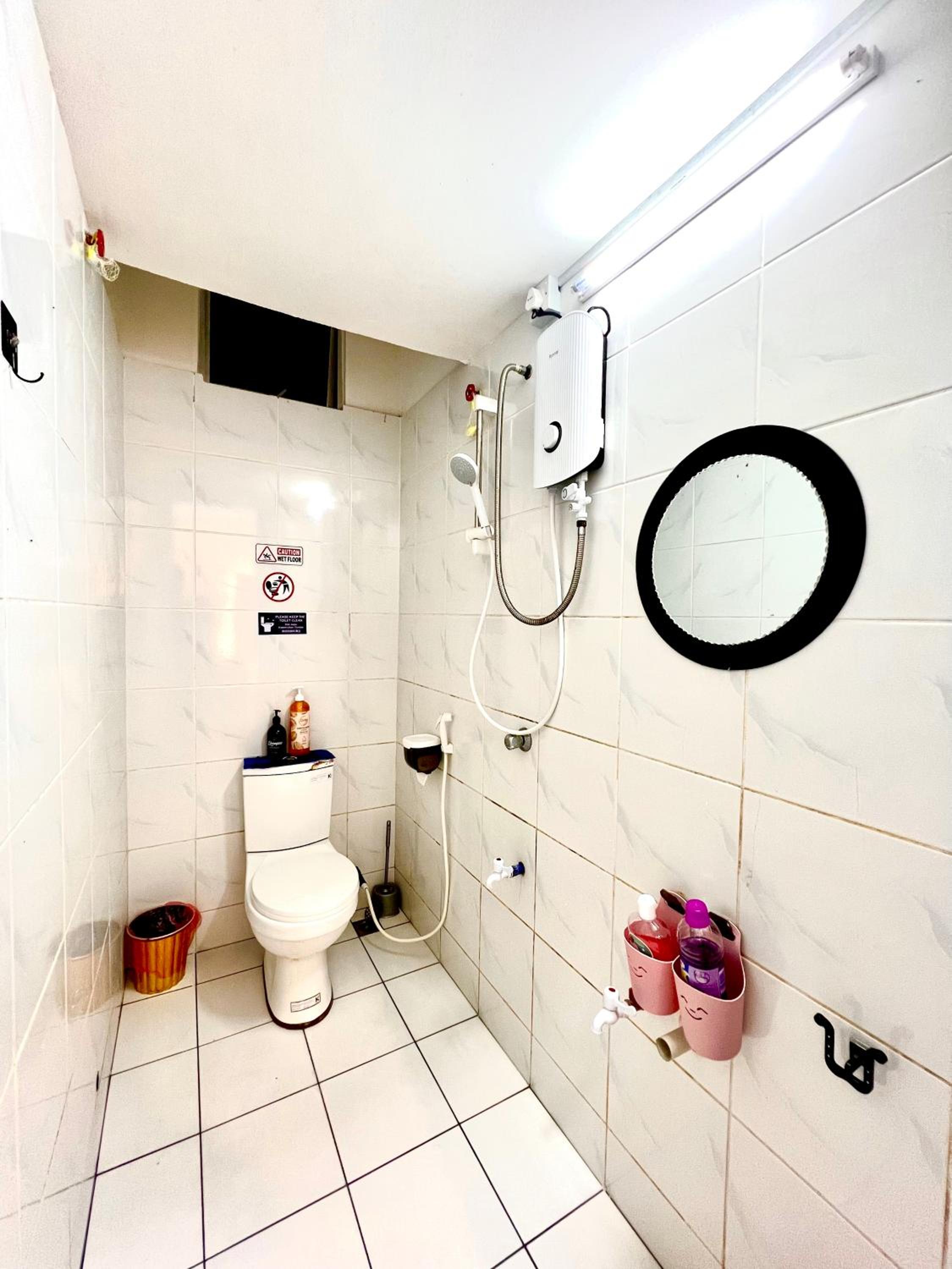 KW HOMESTAY CASA UNO APT Fully Aircond 3 Bedroom photo 7
