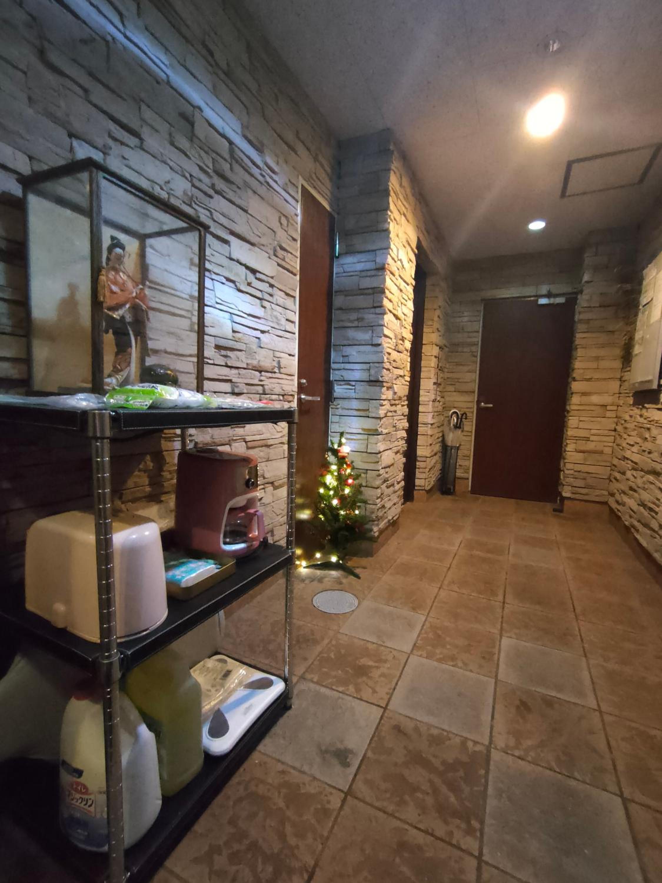 Apartments in the Namba area with airport bus and railway access