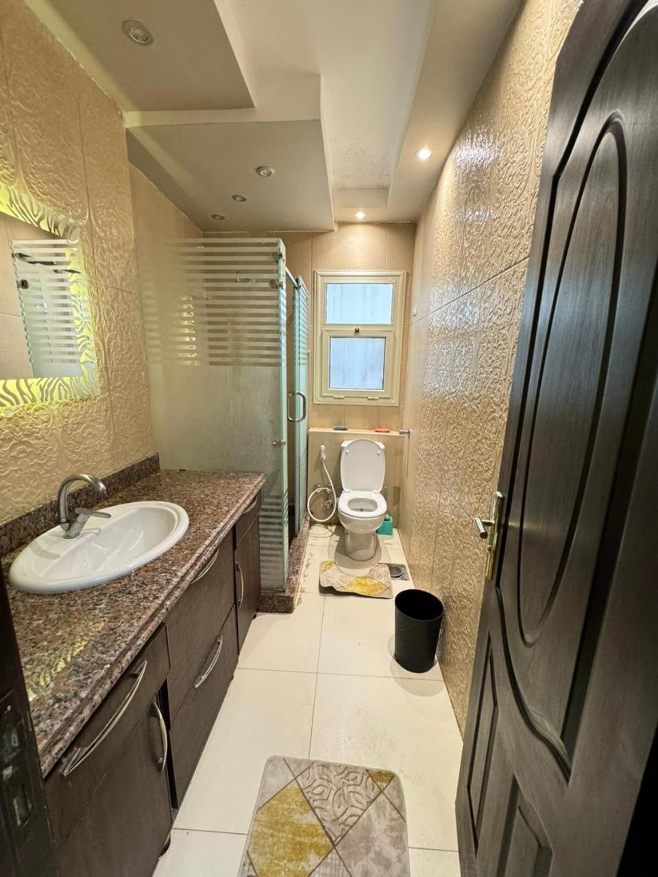 Wonderful 3 Bedrooms Apartment For Rent In Miami Alexandria Direct On Sea