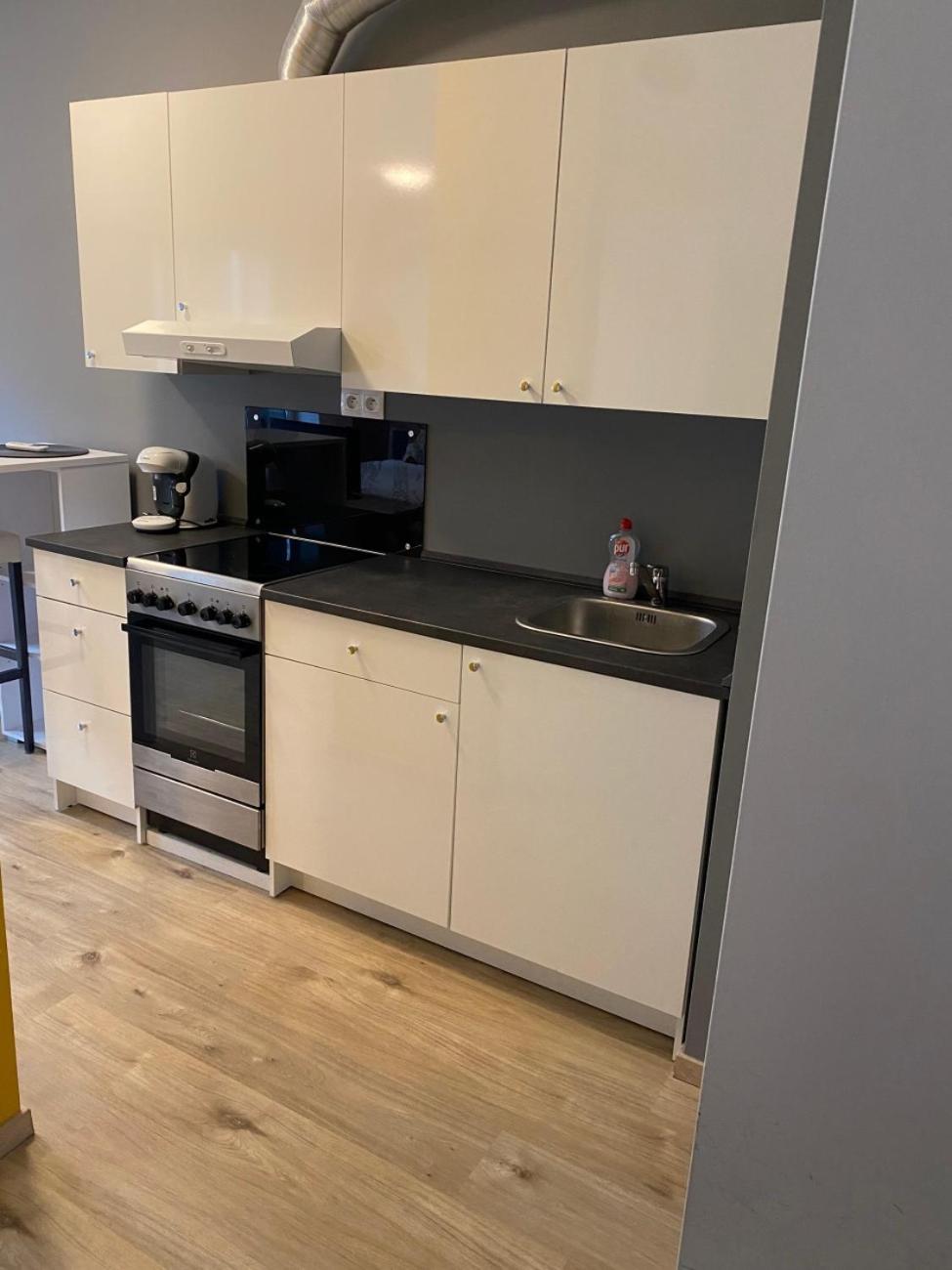 FIAOR Apartment Bratislava en Bratislava — kitchen