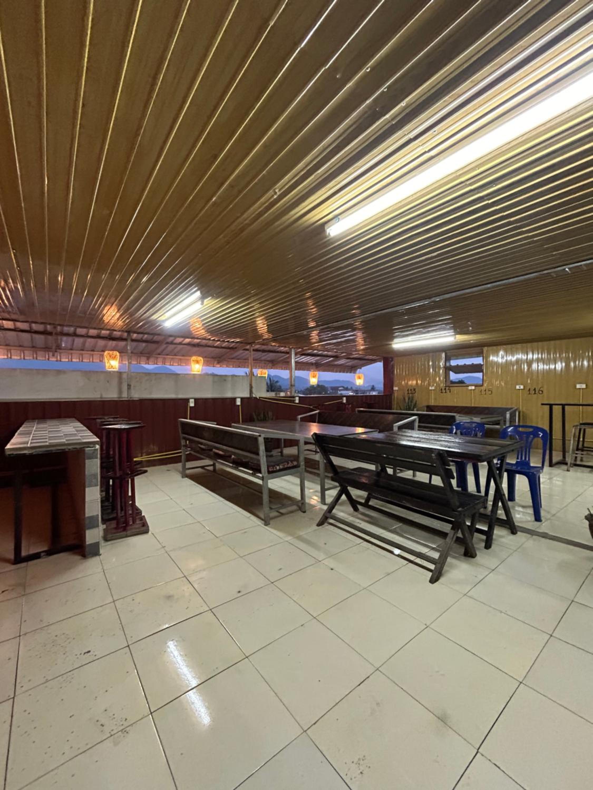 Vangvieng Rock Backpacker Rooftop Hostel