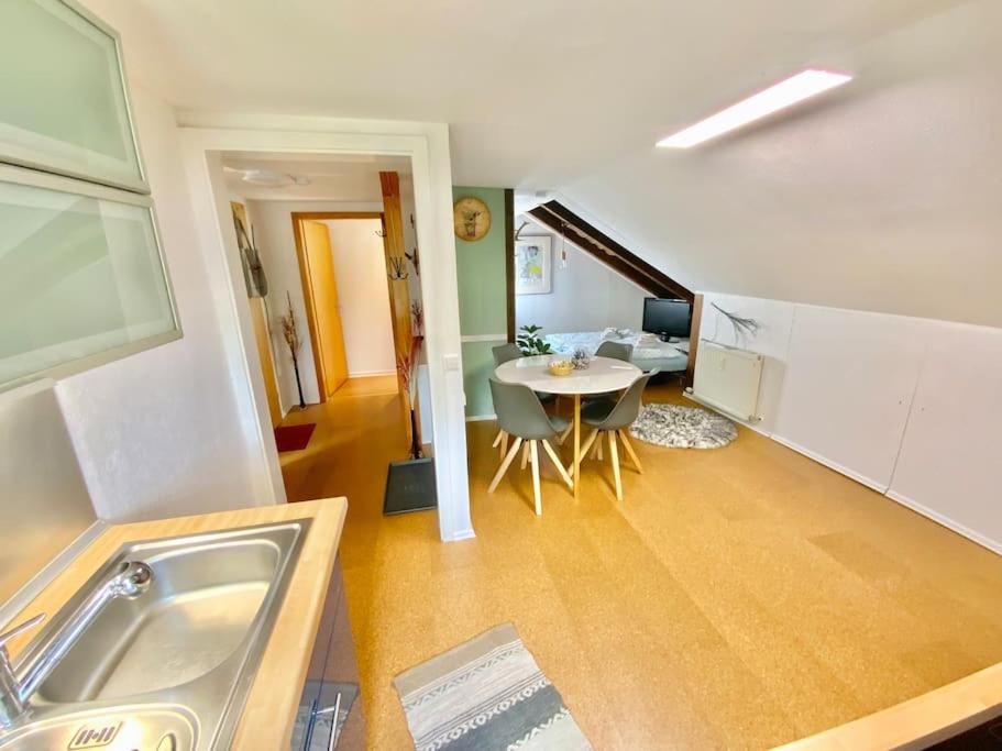 Schöne gemütliche Ferienwohnung unter dem Dach