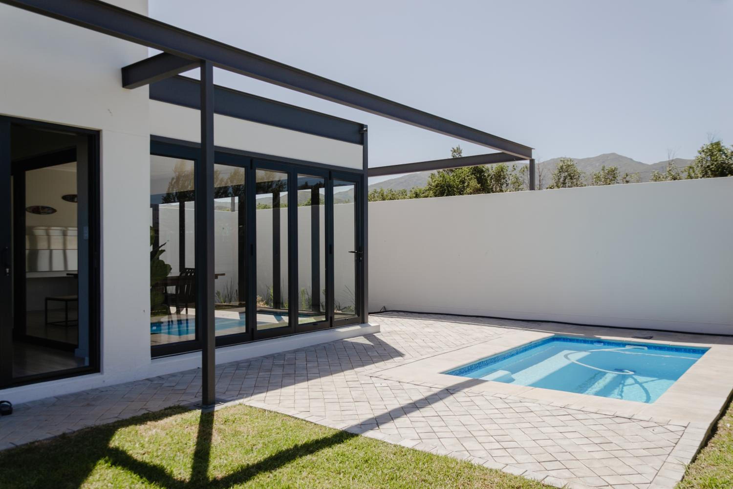 Albatross Lodge - Silwerstrand Golf and River Estate