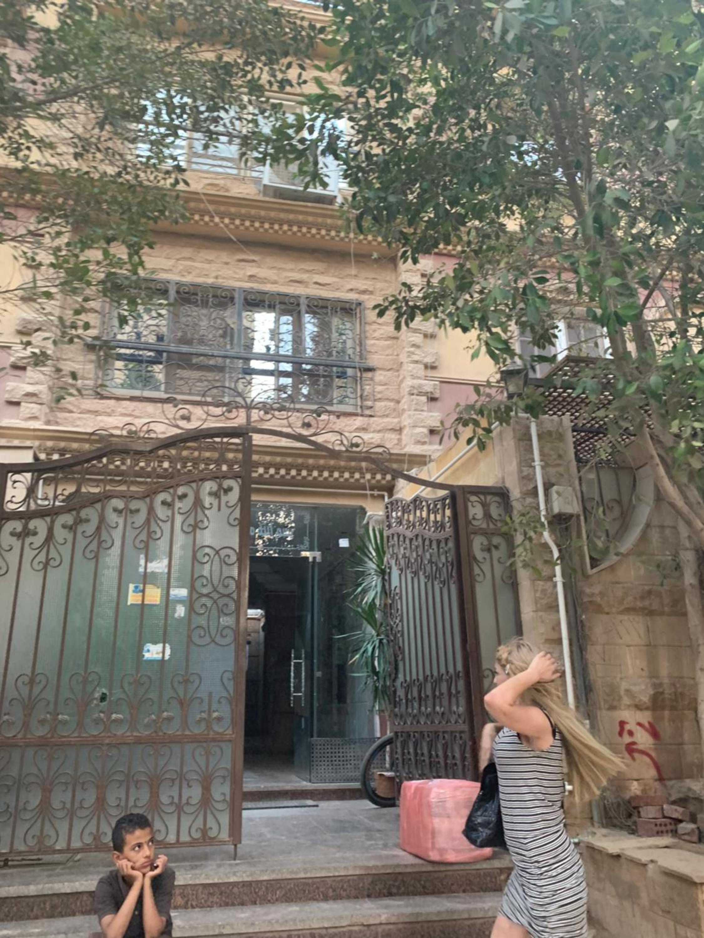 Royal Pyramids Palace Residence