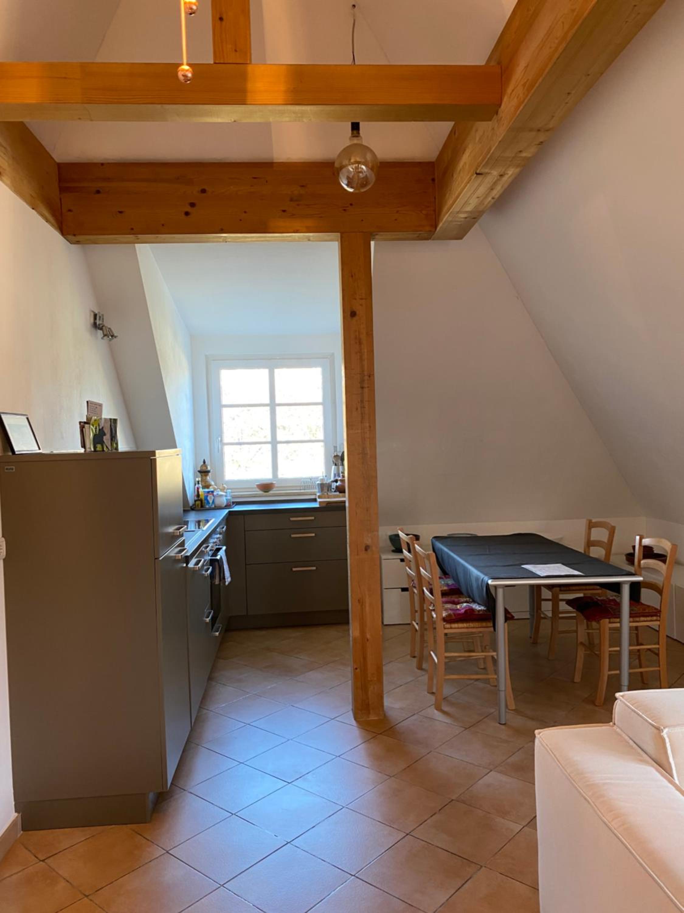 Helle und ruhige Dachgeschosswohnung
