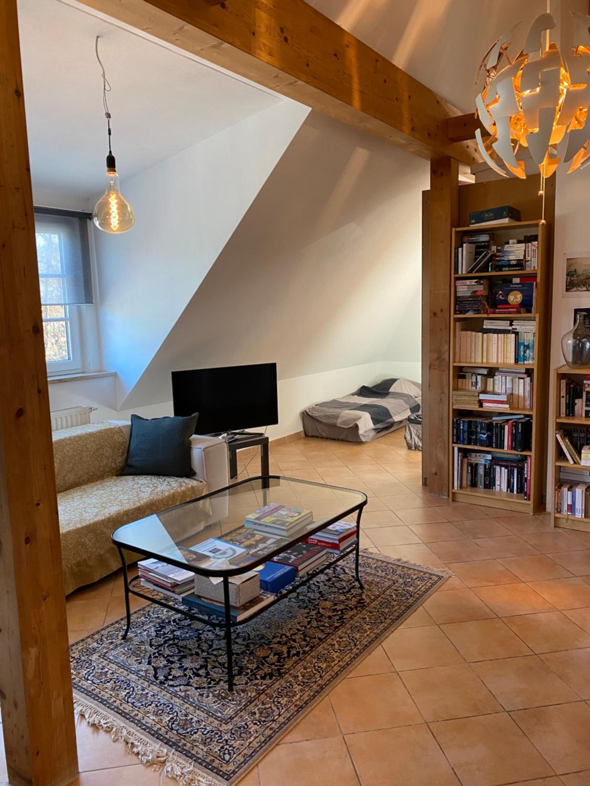 Helle und ruhige Dachgeschosswohnung