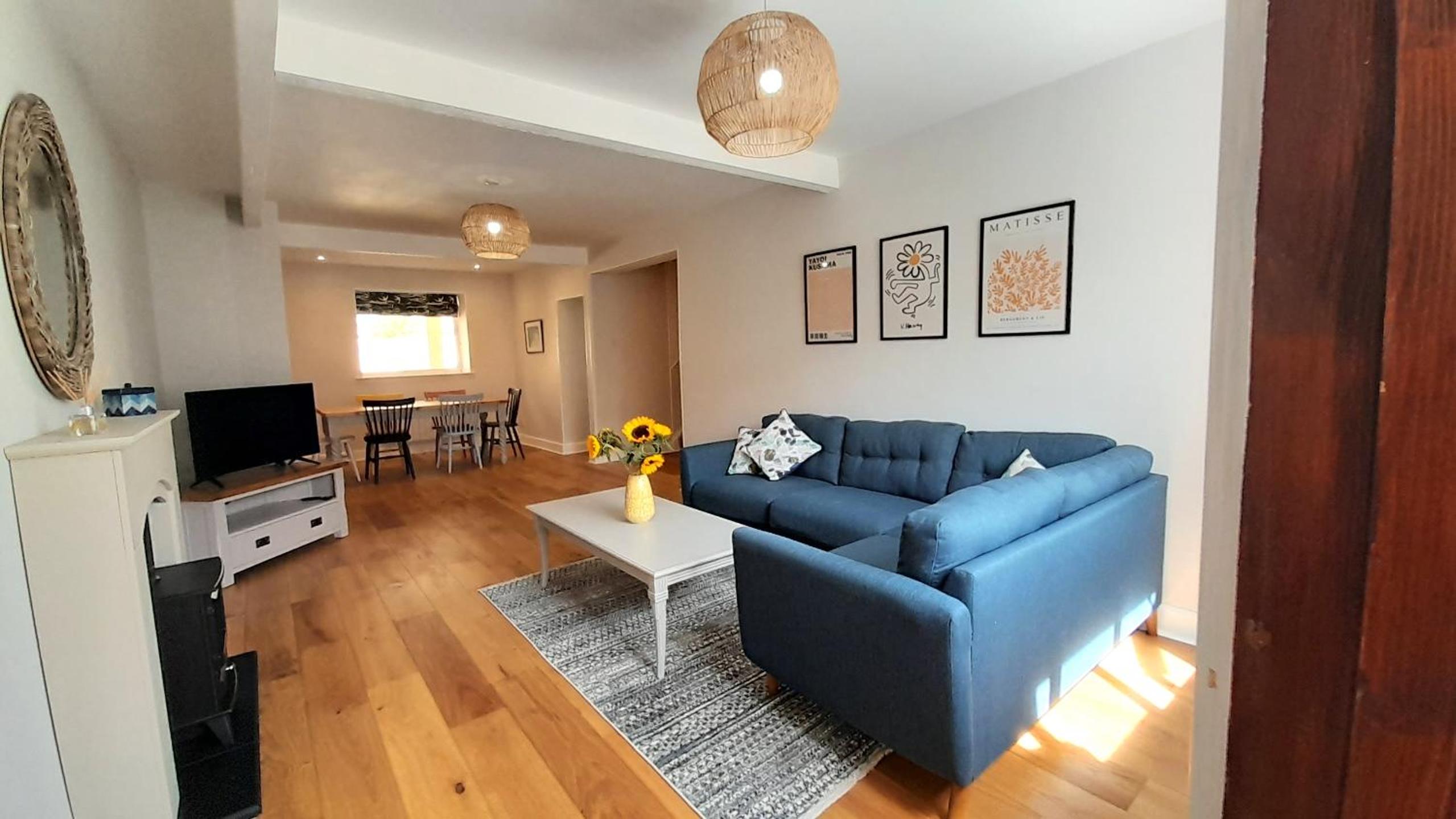 Lynton Vacations - Cosy coastal retreat lovingly refurbished - Property Image 2