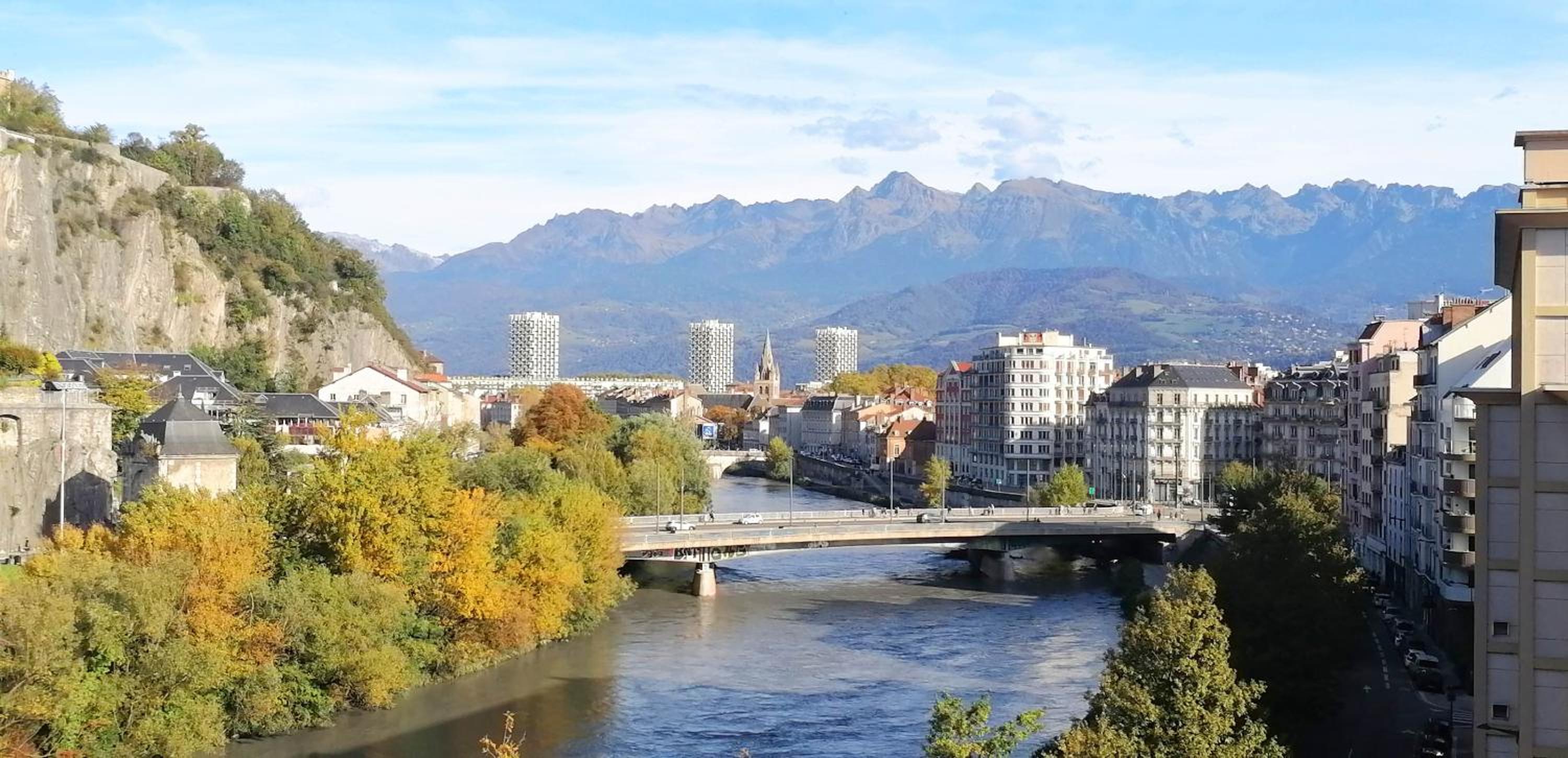 Appartement Hagaki vue panoramique proche gare Netflix