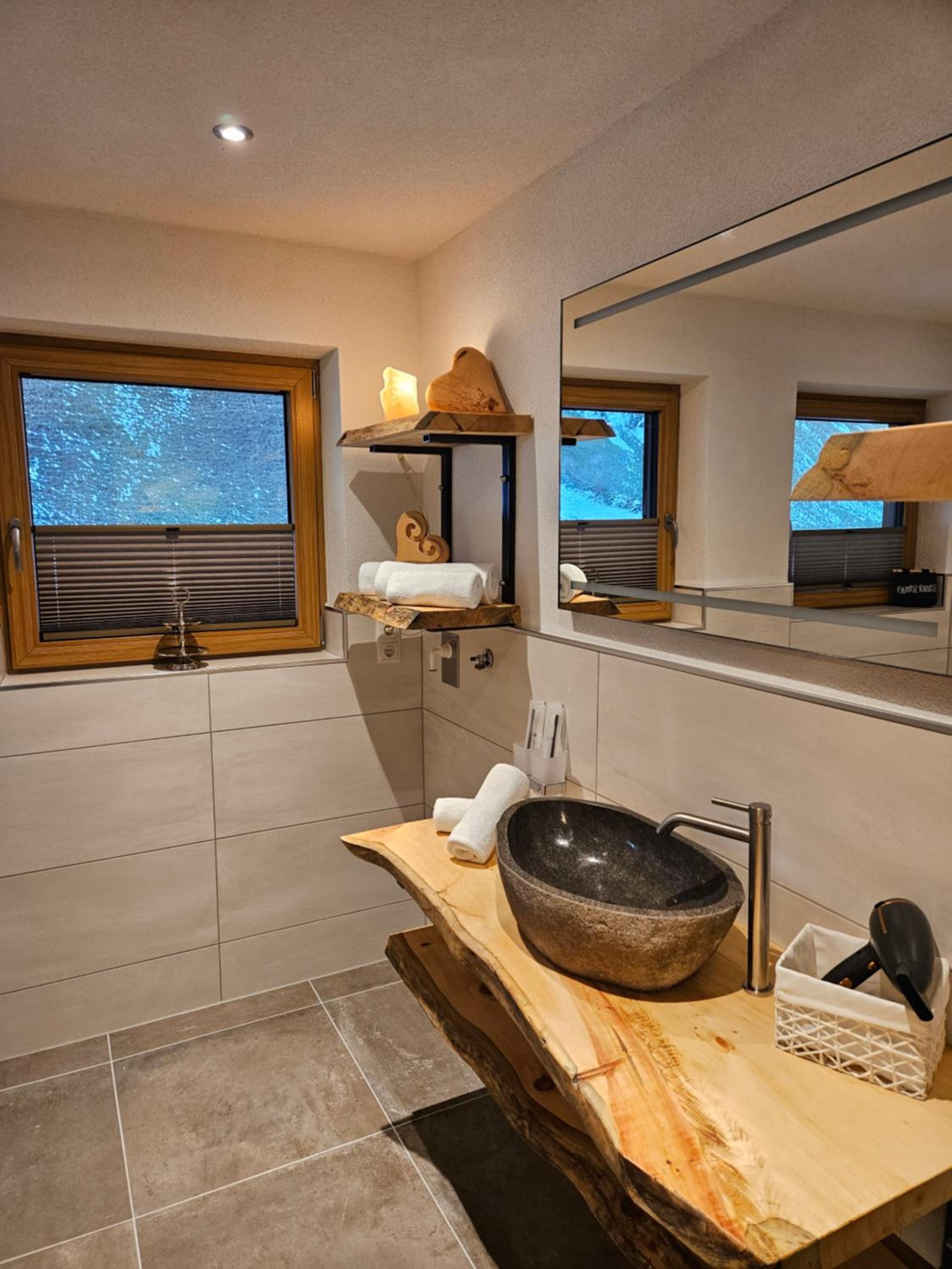 ALPENCHALET LENGAU im Bergsteigerdorf Ginzling Dornauberg