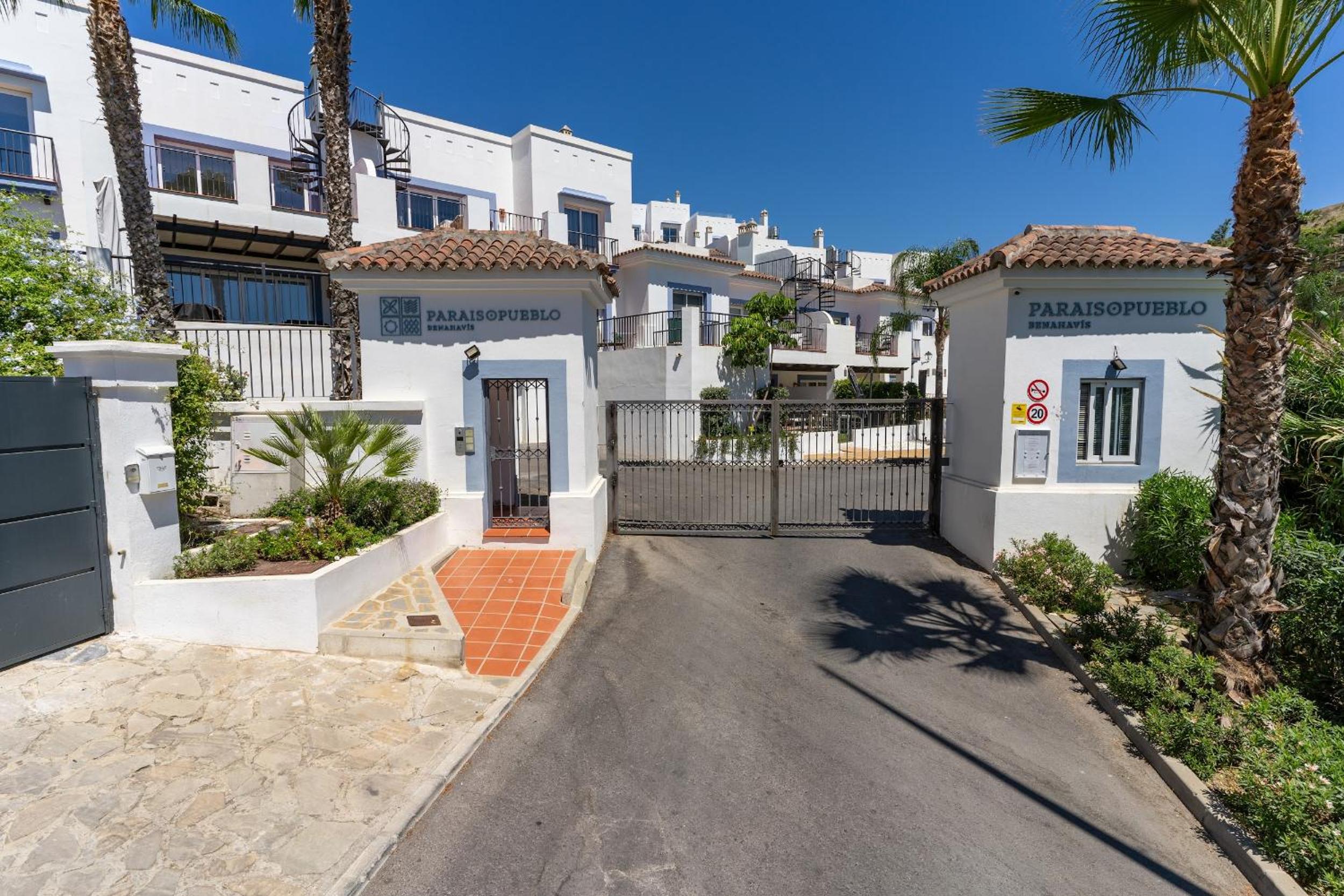 Sea View Penthouse - Magical Resort in the Heart of the Golf Paradise - Paraíso Pueblo, Benahavís photo 3