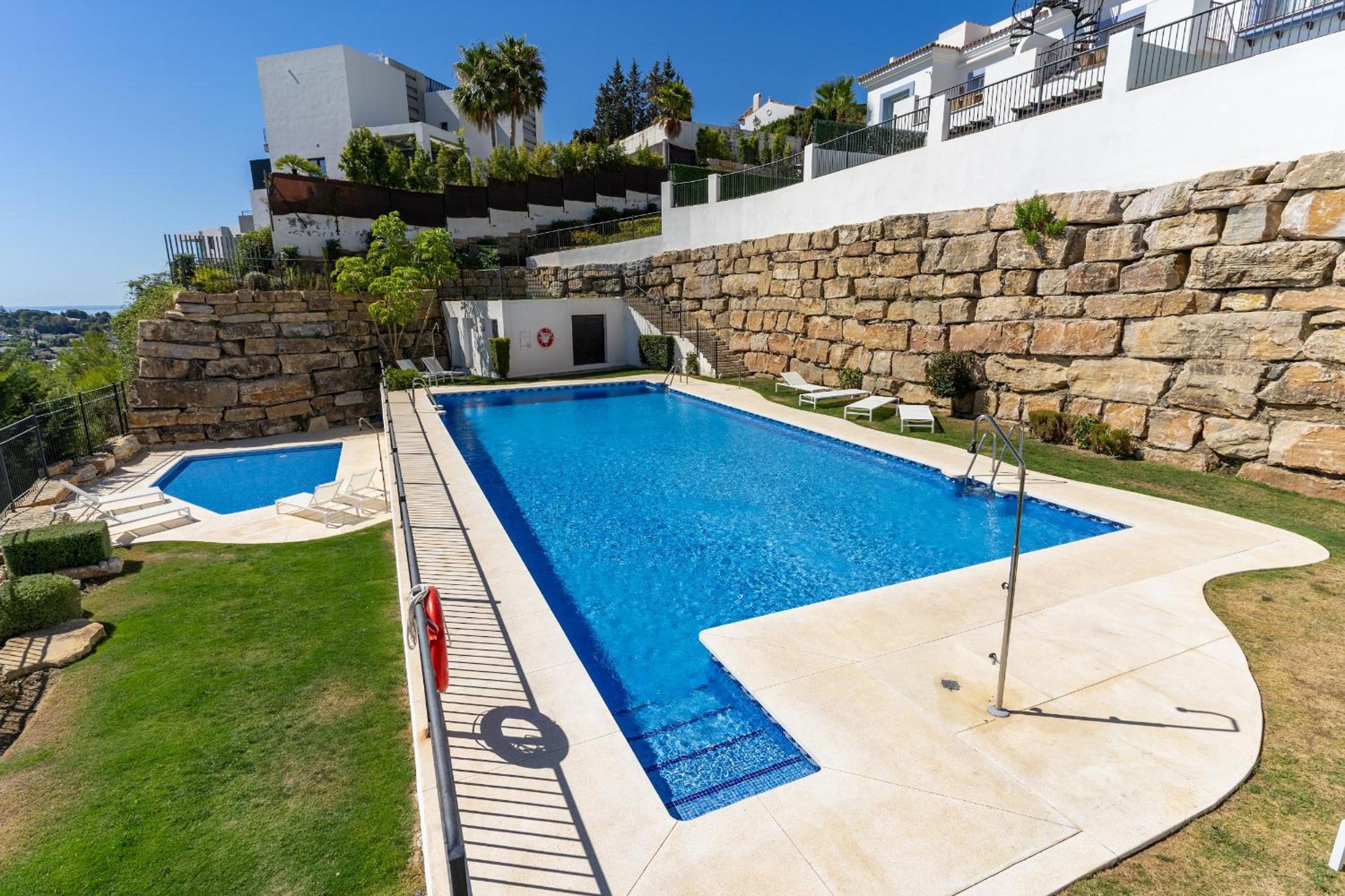 Sea View Penthouse - Magical Resort in the Heart of the Golf Paradise - Paraíso Pueblo, Benahavís