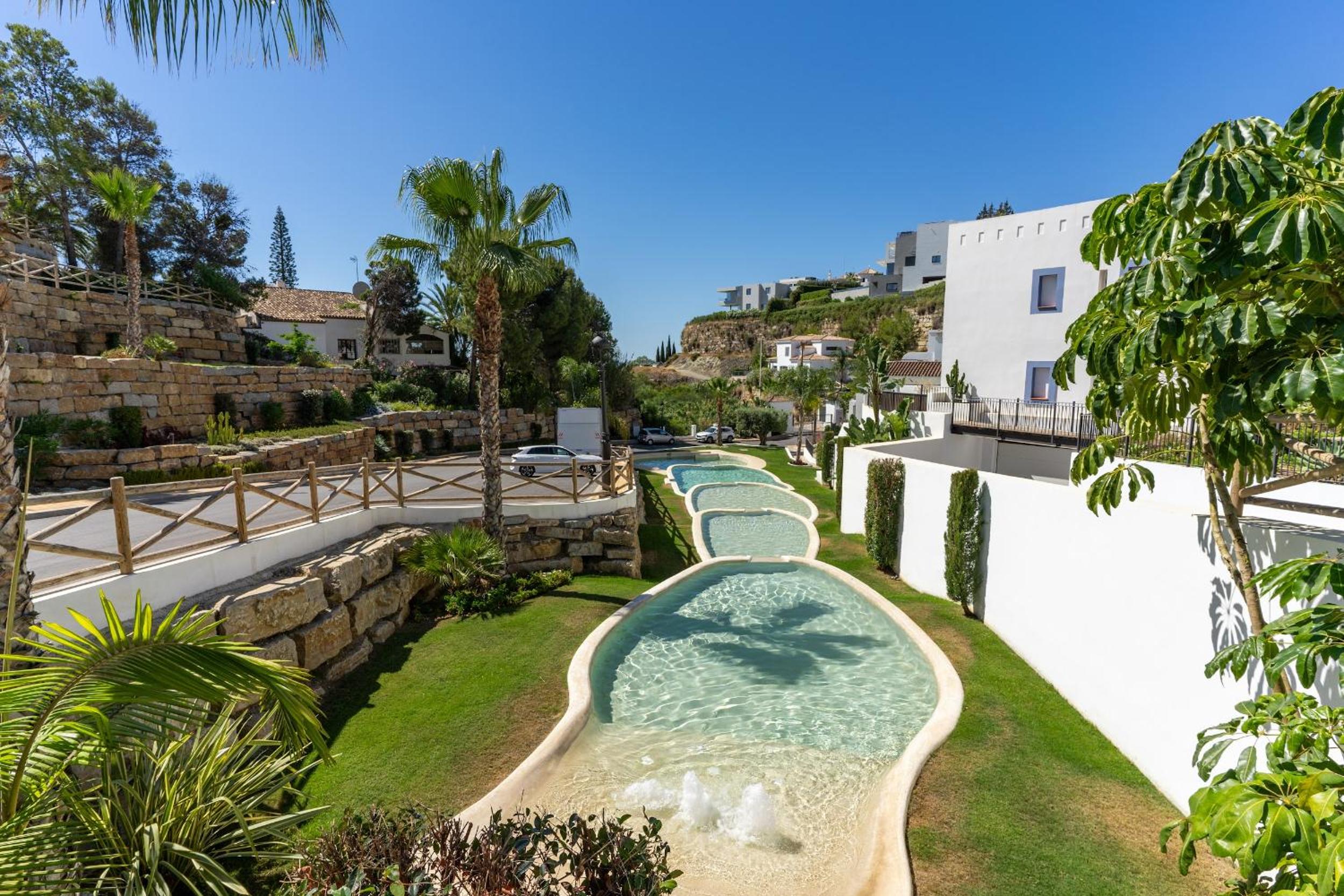 Sea View Penthouse - Magical Resort in the Heart of the Golf Paradise - Paraíso Pueblo, Benahavís