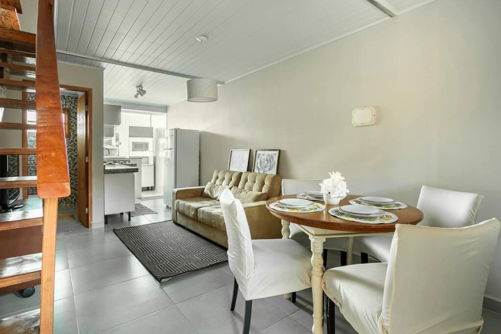 apartamento 200 mts praia do sape com piscina