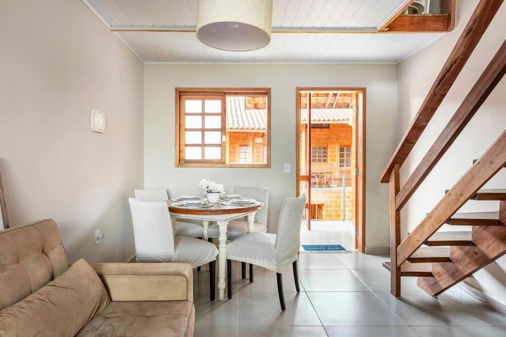 apartamento 200 mts praia do sape com piscina
