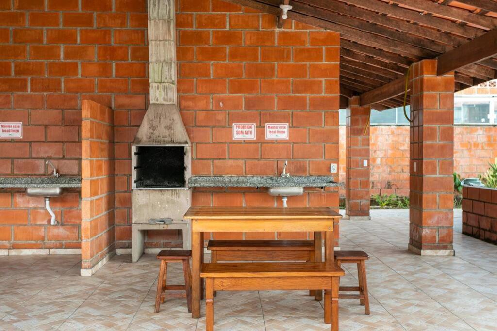 apartamento 200 mts praia do sape com piscina