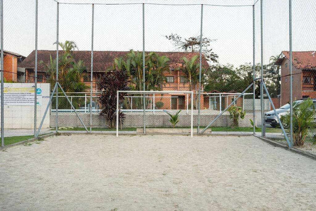 apartamento 200 mts praia do sape com piscina