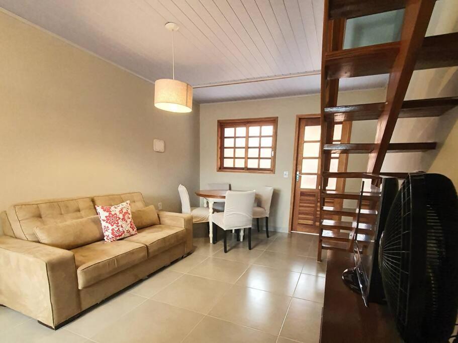 apartamento 200 mts praia do sape com piscina