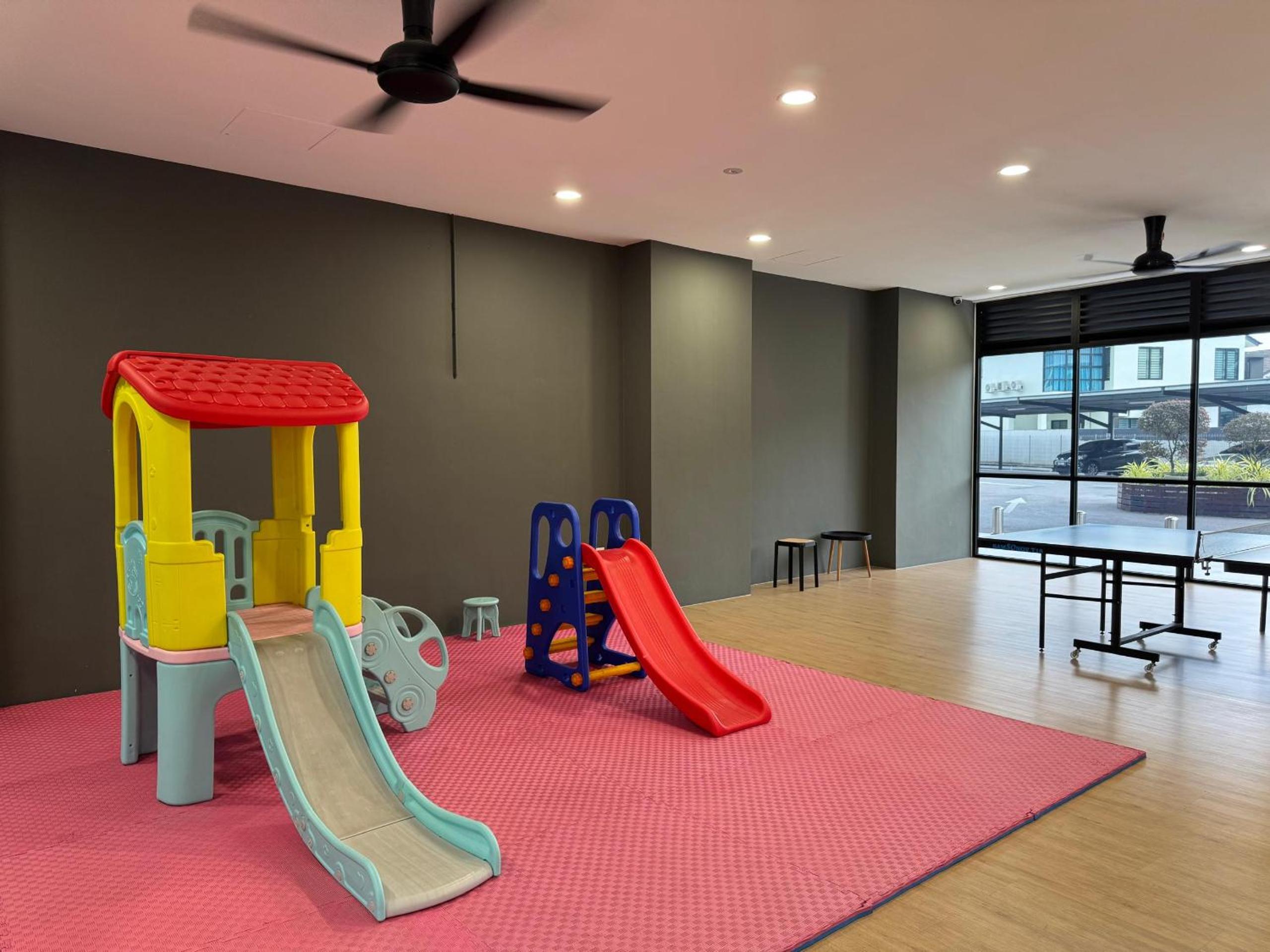 Kuching Cozy Comfort 05 - Modern Gem Suites 7 Pax near Airport & Saradise photo 6