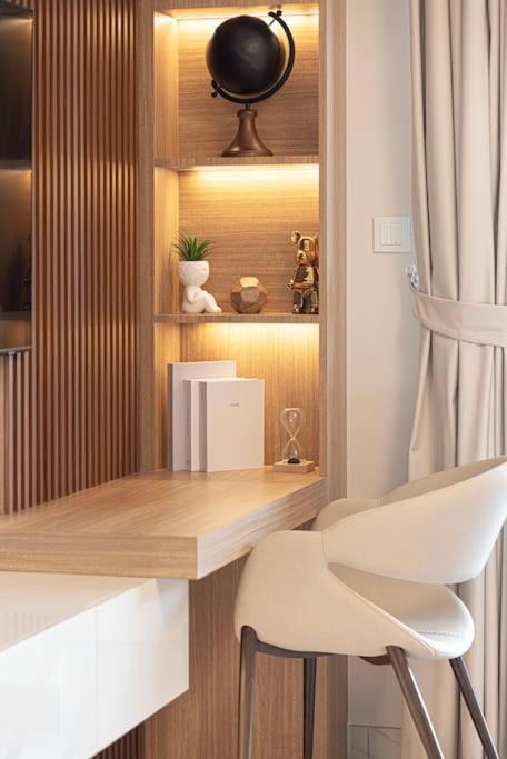 2BR Luxury Stay with Starry Ceiling
