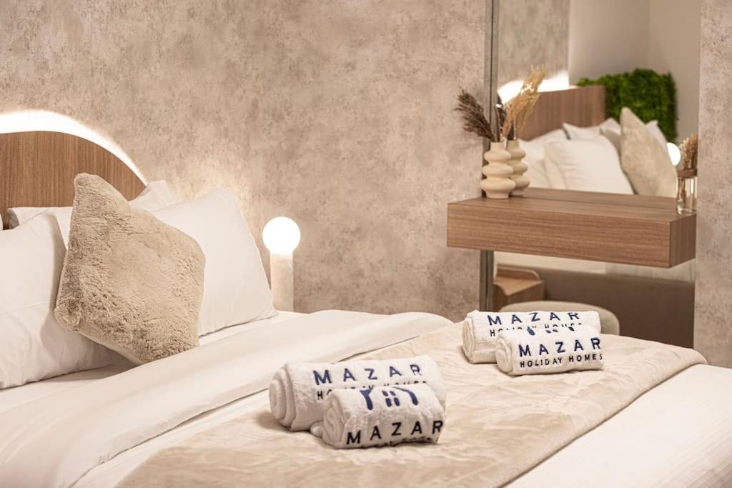 2BR Luxury Stay with Starry Ceiling