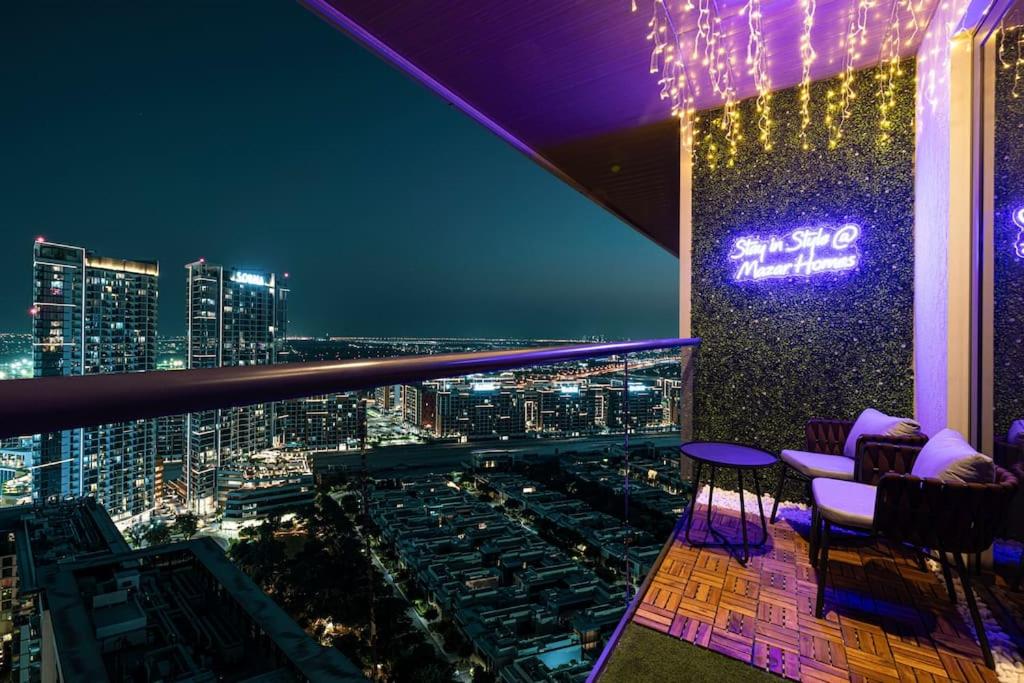 2BR Luxury Stay with Starry Ceiling