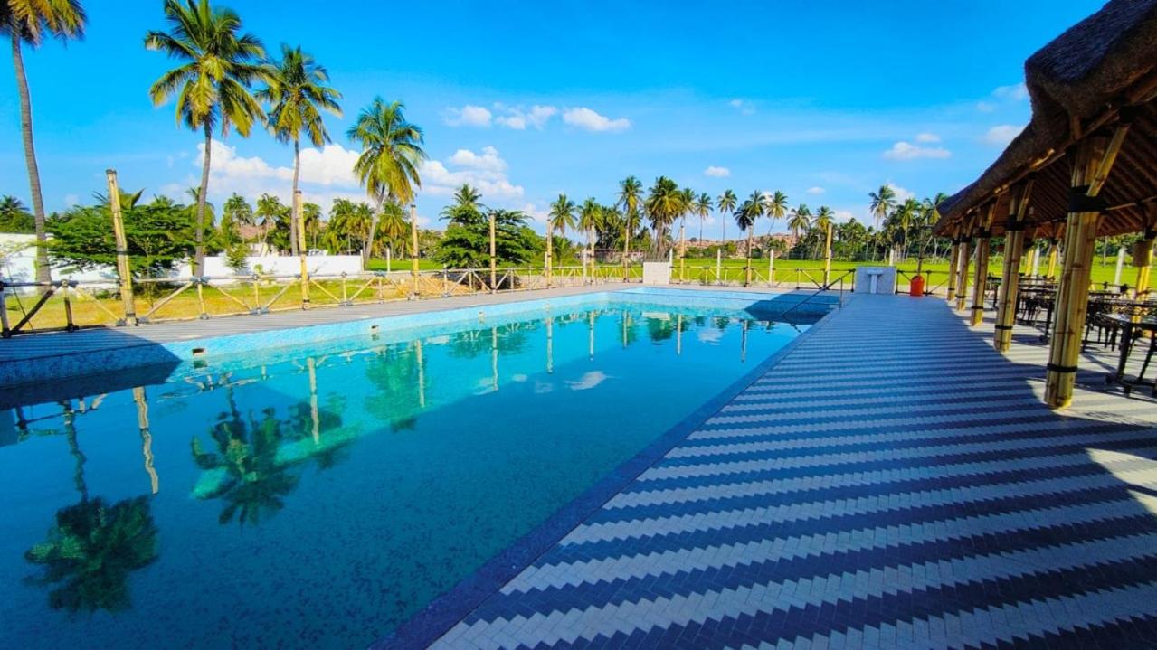 HAMPI DELMONT RESORT