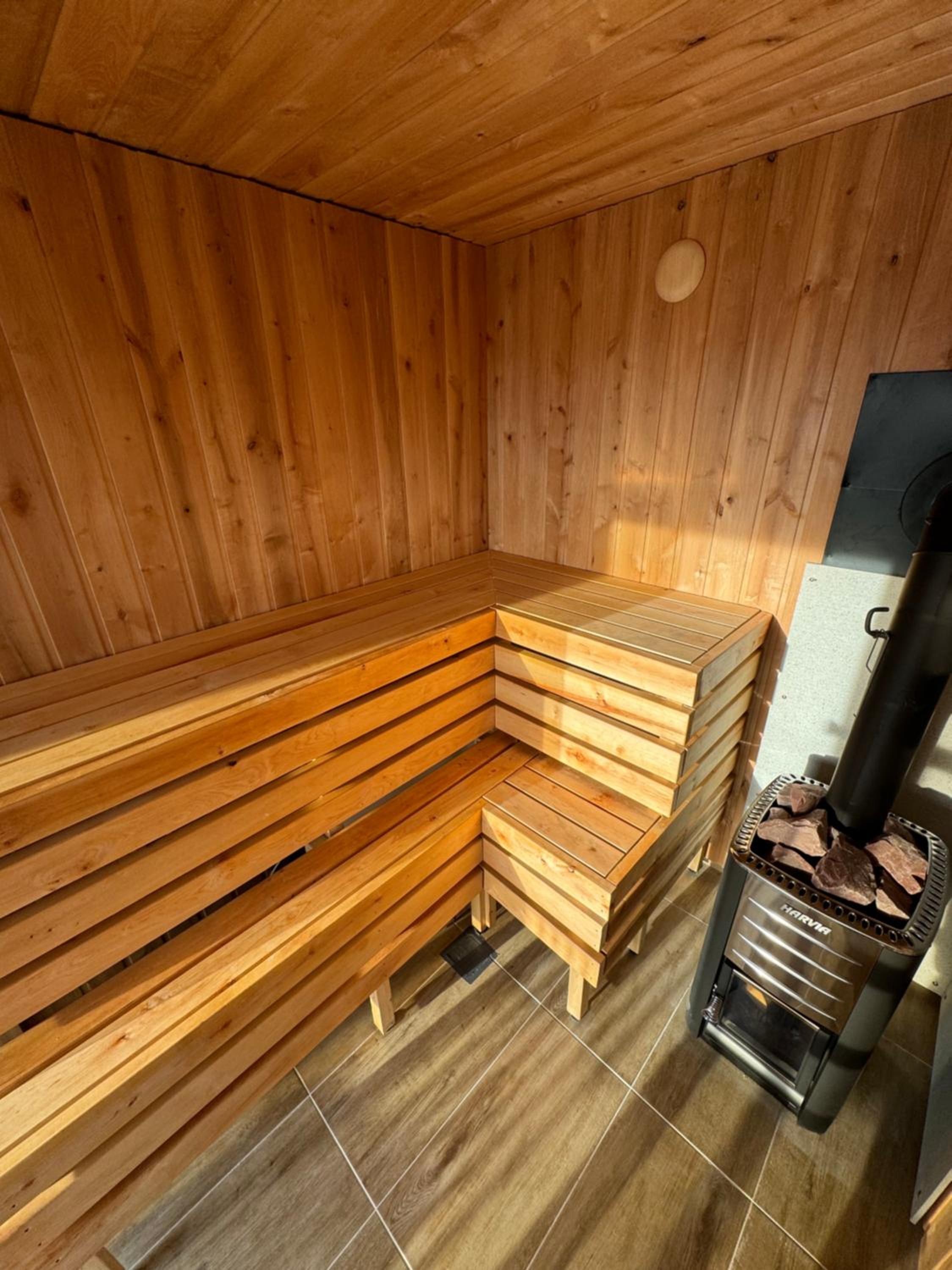 Kadaksalu with sauna hinnas
